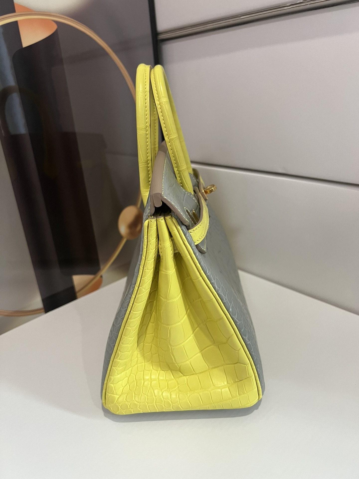 Hermès BK25 birkin platinum imported from America, pearl gray and lemon yellow, gold buckle, thick hardware, hand-stitched by director, foreign o