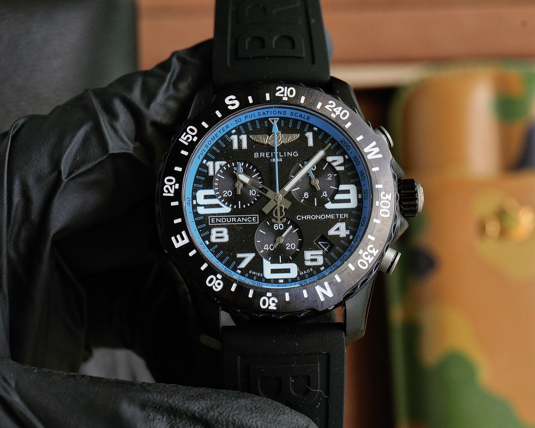 Luxurious Sports Wristwatch for Athletes and Fans: Innovative Technology with Vibrant Colors - 图片 4
