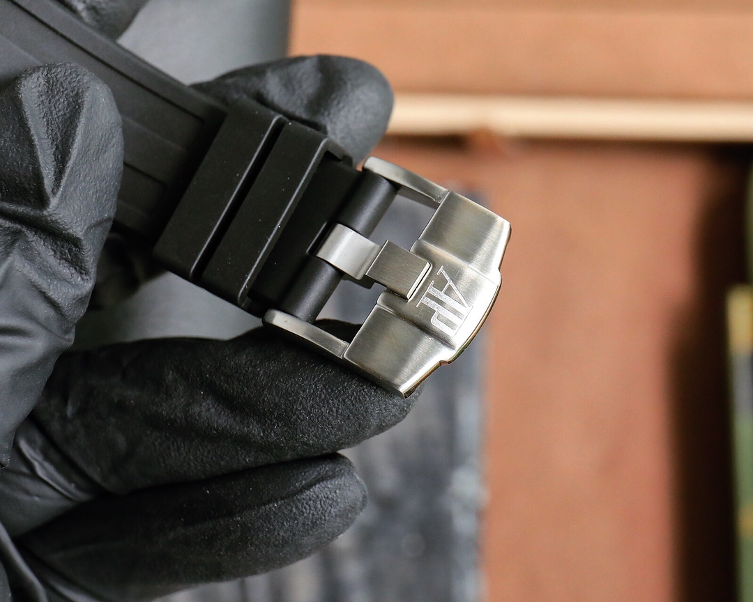 “Breaking the Barrier: HBF Factory’s Royal Oak Offshore Series 26238 Watch Review” - 图片 7
