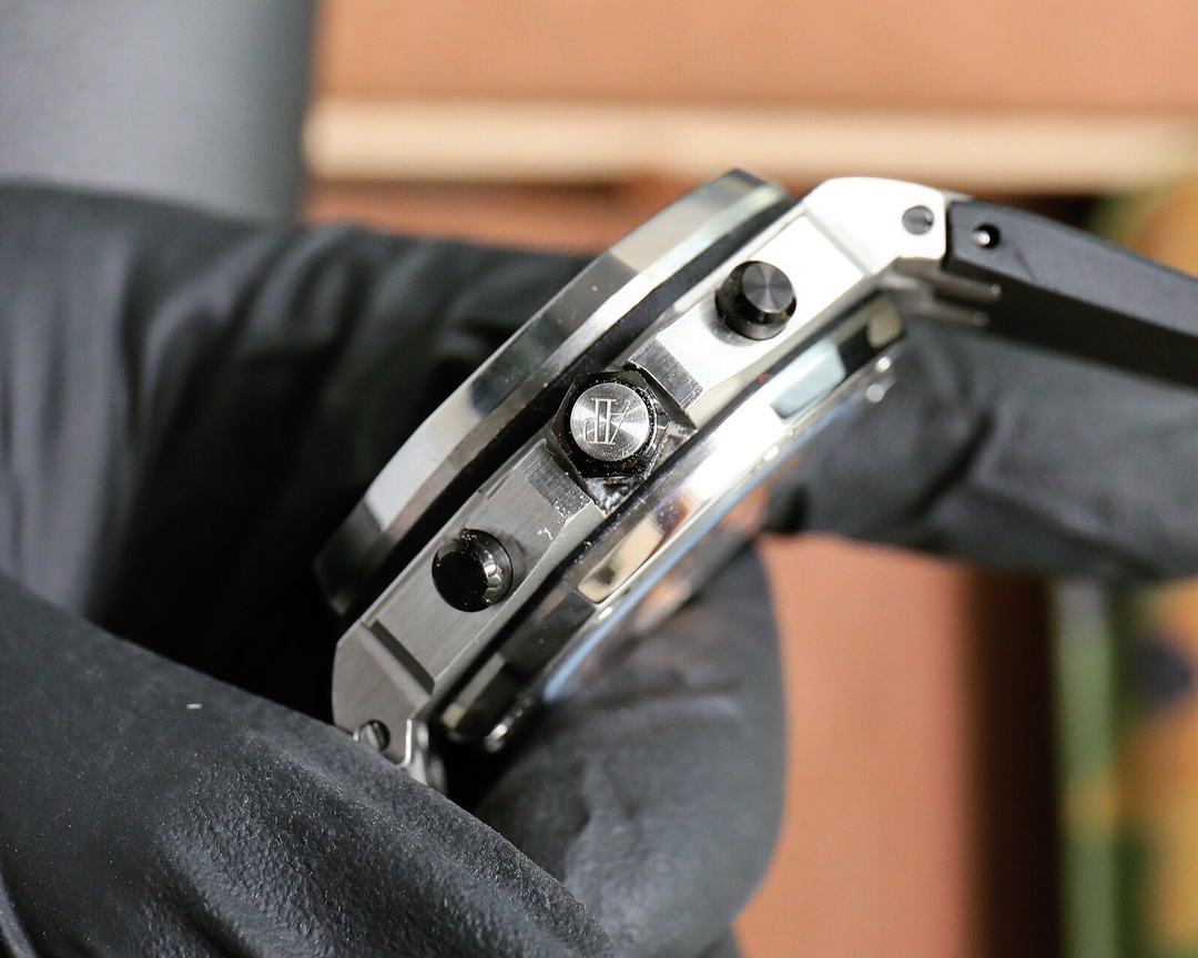 “Breaking the Barrier: HBF Factory’s Royal Oak Offshore Series 26238 Watch Review” - 图片 5