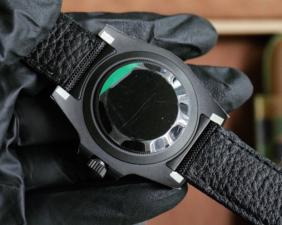 BLACK新製品発売ロレックスBLACK公式カスタム版