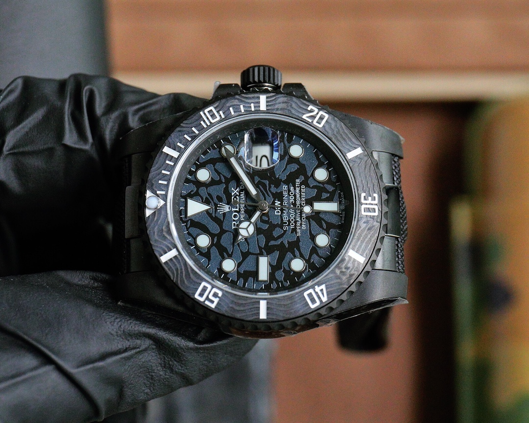 BLACK新製品発売ロレックスBLACK公式カスタム版