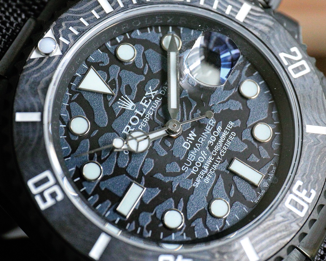 BLACK新製品発売ロレックスBLACK公式カスタム版