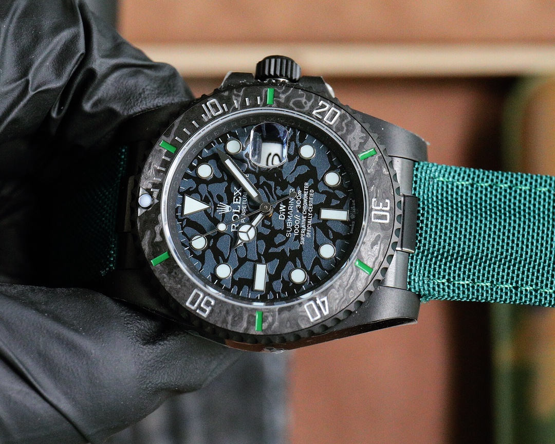 BLACK新製品発売ロレックスBLACK公式カスタム版