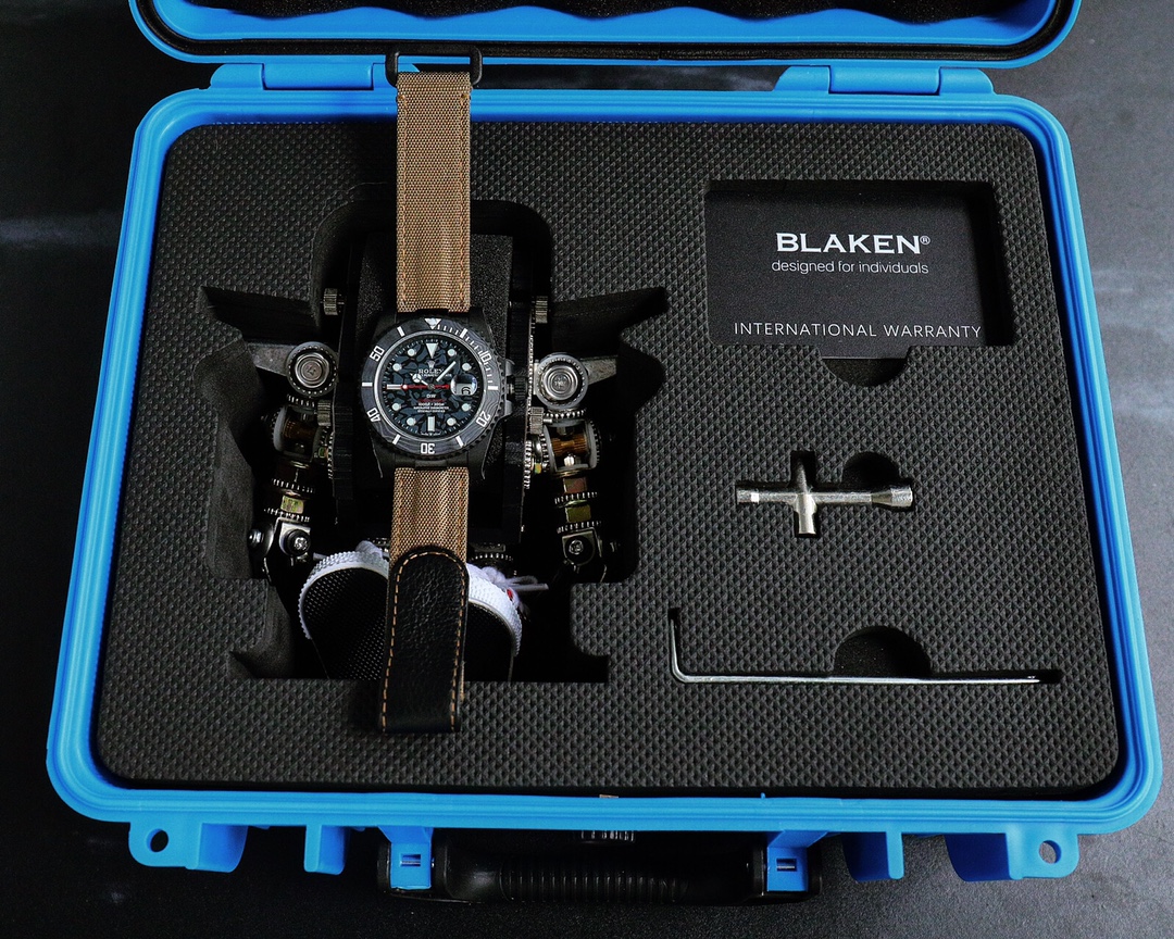 BLACK新製品発売ロレックスBLACK公式カスタム版