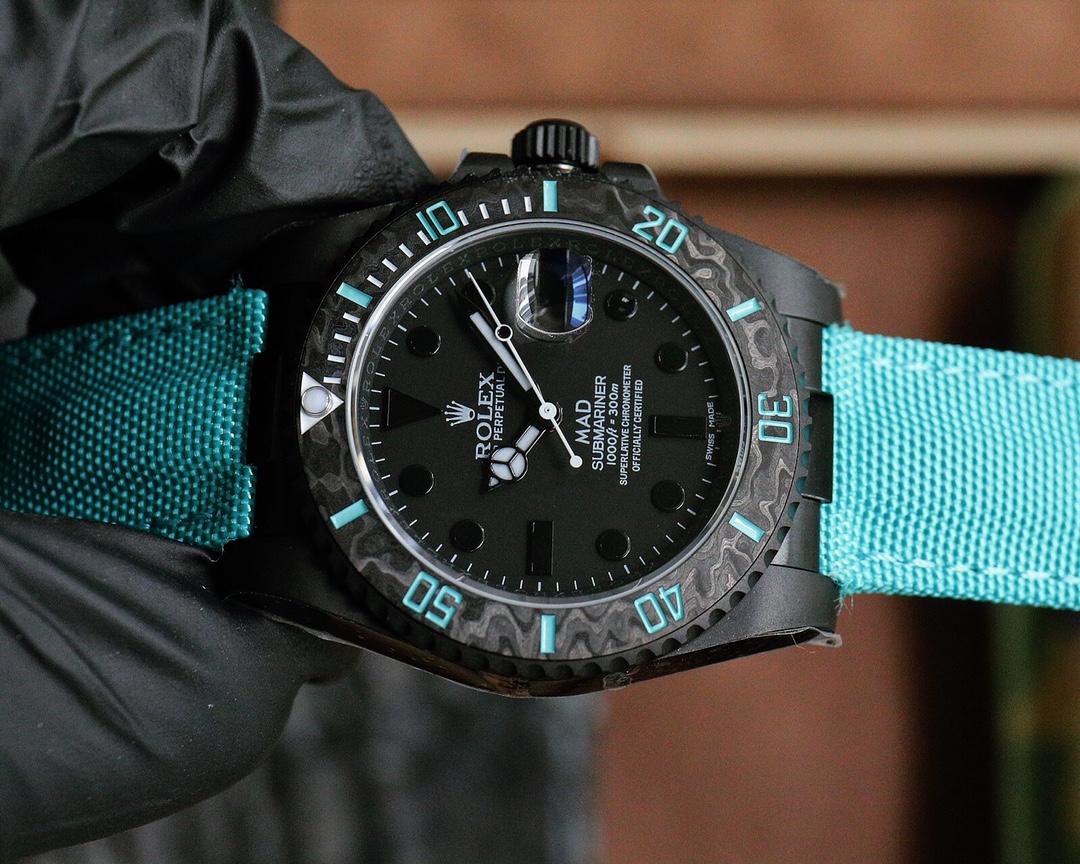 BLACK新製品発売ロレックスBLACK公式カスタム版