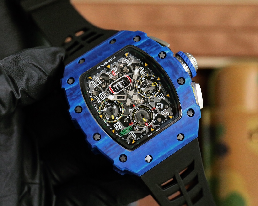 Title: Richard Mille RM 11-03 Series: Advanced Design and Functionality in Luxury Watches Summary: RM 11-03 series features advanced design elements, including titanium and rose gold options - 图片 2