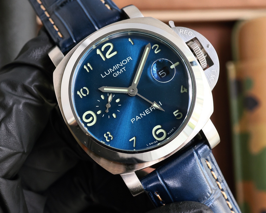 610💰🎩沛纳海 PANERAI 弧型镀膜玻璃 44mm*16mm 胶表带搭配原装针扣 全自动机械 一款来自硬汉的手表