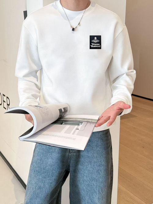 Vivienne Westwood 2025 Crew Neck Sweatshirt, Premium Cotton, Comfortable Fit 26 Vivienne Westwood 2025 Crew Neck Sweatshirt, Premium Cotton, Comfortable Fit