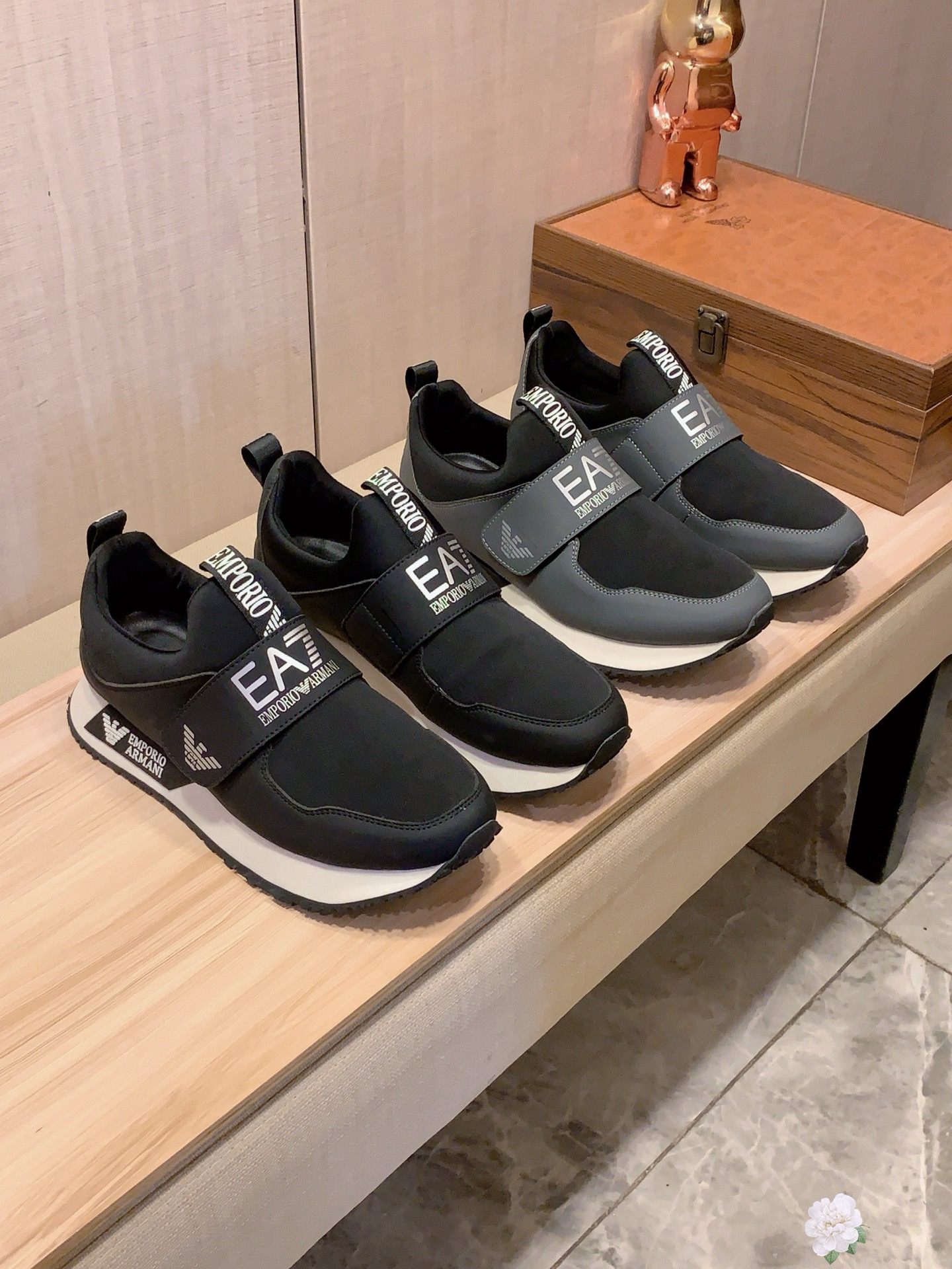 NO:352553,New model: [Lightning][Lightning] 