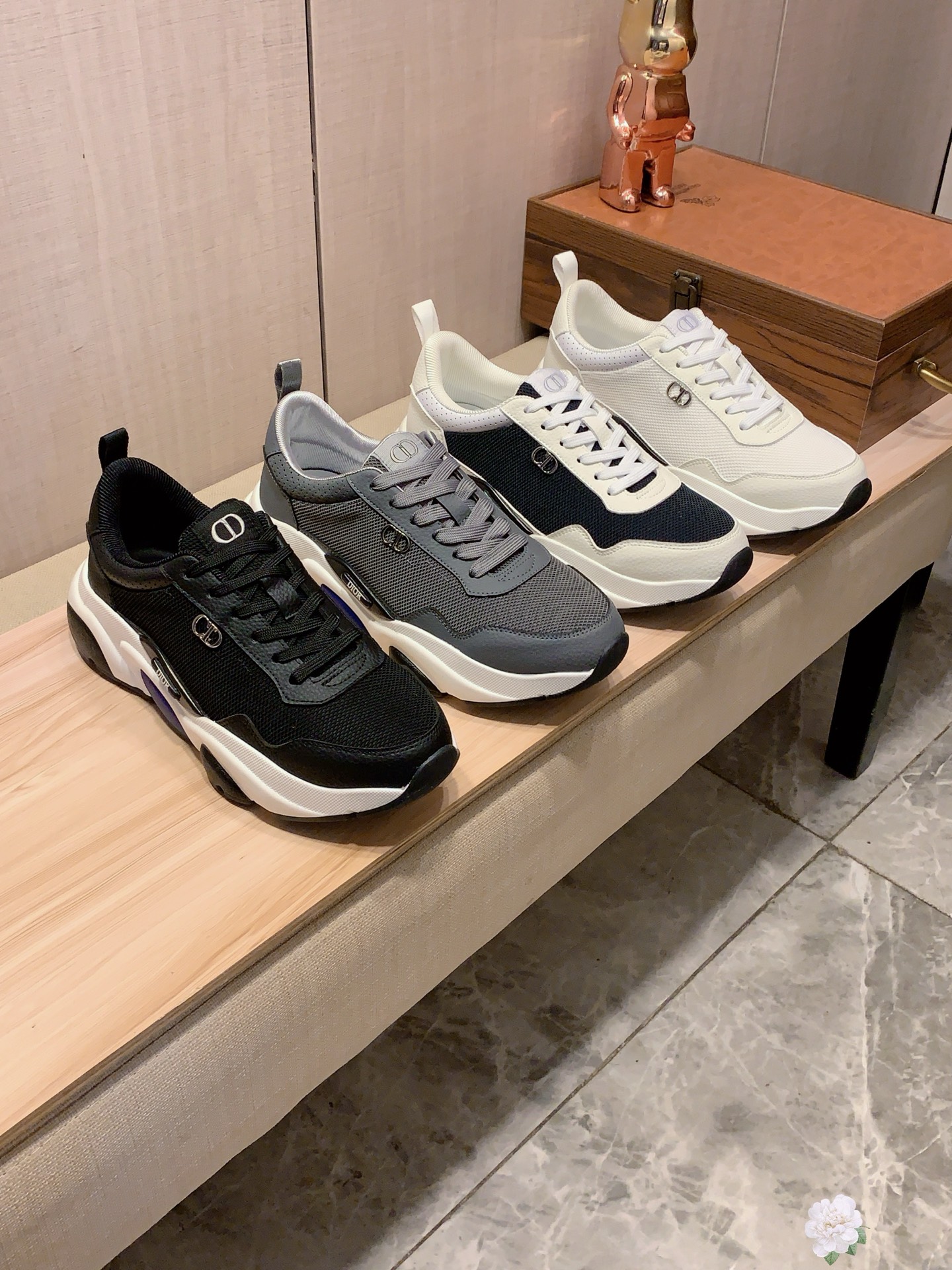 NO:354231,New model: [Lightning][Lightning] 