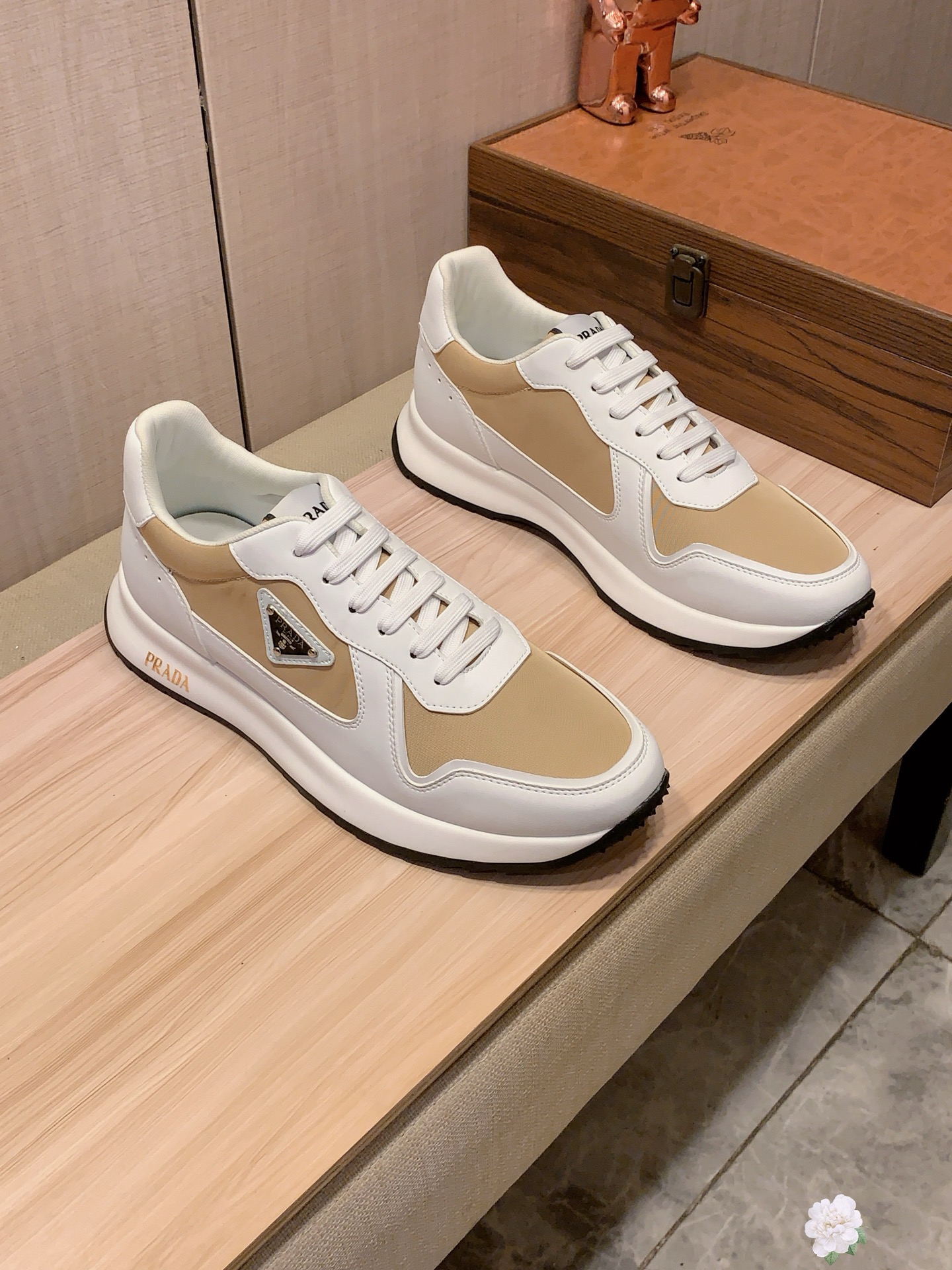 NO:354571,New model: [Lightning][Lightning] 