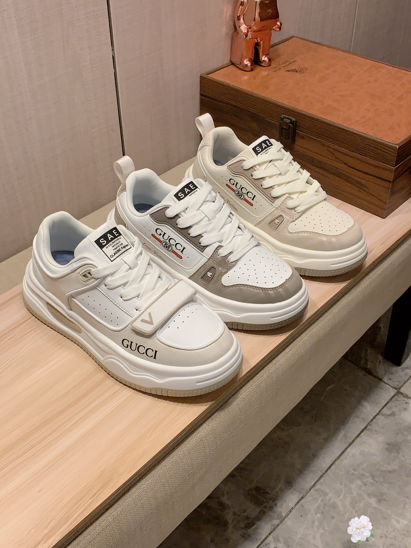 NO:557120,New style: :[Lightning][Lightning] 'GUCCI*' latest popular casual shoes, top brand [Seduce] luxury ~ purchase, top quality. [Strong] The upper is made of imported breathable cowhide with material and breathable feet () and fine workmanship. The original stylish and stylish soft rubber wear-resistant and non-slip outsole is light and comfortable on the foot. The real thing looks better when photographed. 005: Code: 38-44, 3 colors selected, gucci, cowhide19860909新款: :[闪电][闪电] 《 古奇GUCCI* 》最新爆款休闲鞋,顶端品牌[勾引]奢侈～代购,顶级～质量.[强]鞋面選用进口透气牛皮搭配材质透气垫脚（）精细做工.原版个性时尚柔软橡膠耐磨防滑大底,上脚轻巧舒适,实物拍摄實物更好看,005:码: 38-44,3色入选,,gucci,cowhide,Men's shoes