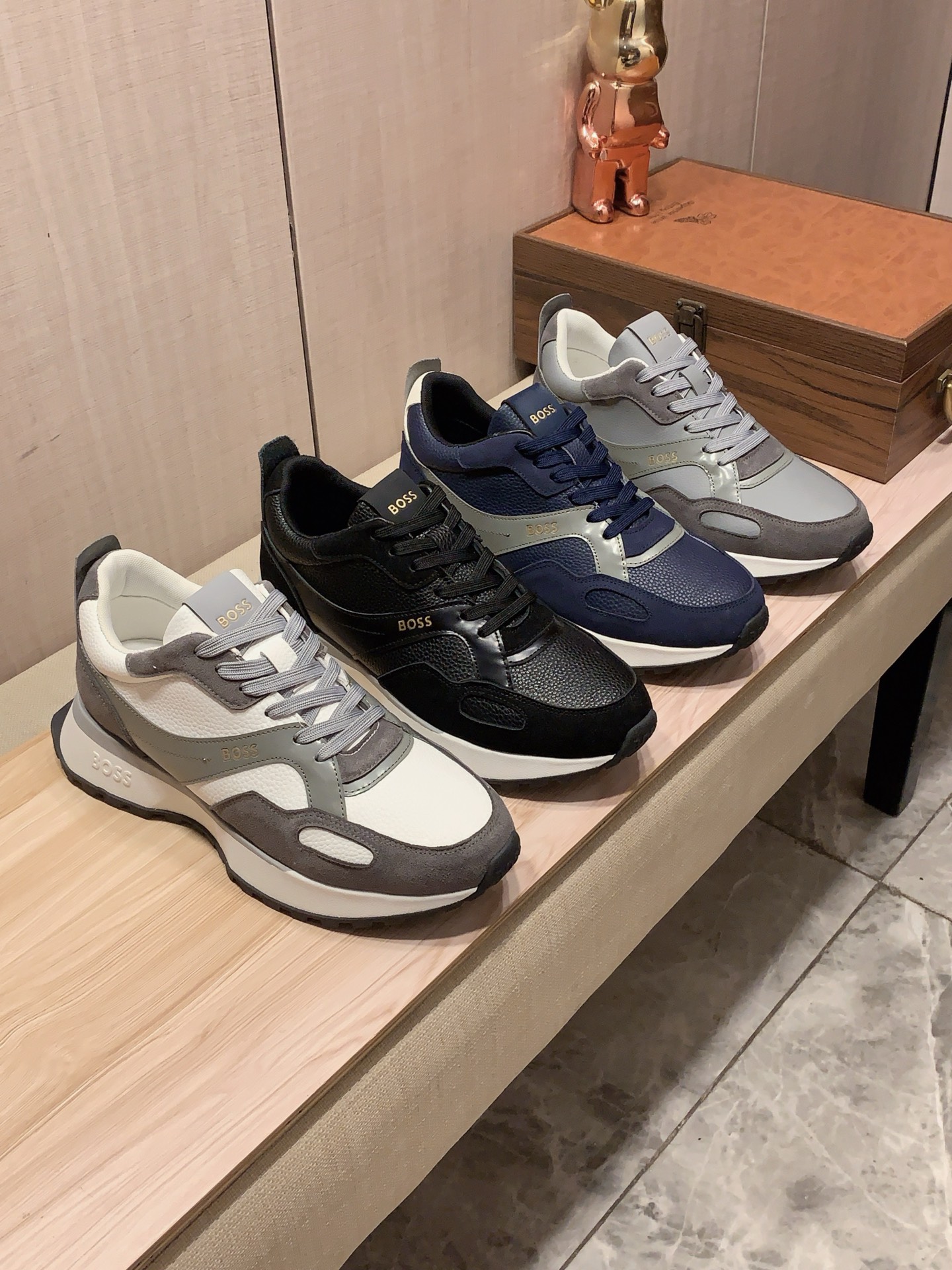 NO:690270,New style: :[Lightning][Lightning] 'Boss*' The latest popular casual shoes, top brand [Seduce] luxury ~ purchasing, top quality. [Strong] The upper is made of imported breathable cowhide with material breathable sheepskin feet () and fine workmanship. The original stylish and stylish soft rubber wear-resistant and non-slip outsole is light and comfortable on the foot, the real thing looks better when photographed in person, 413: Code: 38-44, 4 colors selected,,cowhide,sheepskin19860909新款: :[闪电][闪电] 《 Boss* 》 最新爆款休闲鞋,顶端品牌[勾引]奢侈～代购,顶级～质量.[强]鞋面選用进口透气牛皮搭配材质透气羊皮垫脚（）精细做工.原版个性时尚柔软橡膠耐磨防滑大底,上脚轻巧舒适,实物拍摄實物更好看,413:码: 38-44,4色入选,,cowhide,sheepskin,Men's shoes