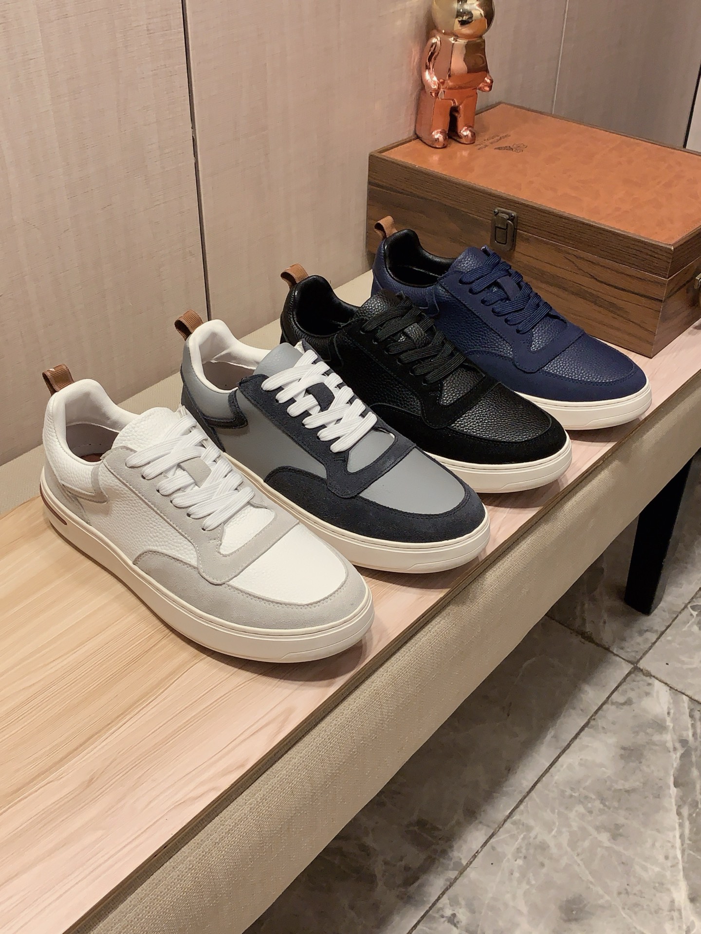 NO:690273,New style: :[Lightning][Lightning] 'B.C*' The latest popular casual shoes, top brand [Seduce] luxury~purchase, top~quality. [Strong] The upper is made of imported breathable cowhide with material breathable sheepskin feet () and fine workmanship. The original stylish and stylish soft rubber wear-resistant and non-slip outsole is light and comfortable on the foot, the real thing looks better when photographed in person, 413: code: 38-44, 4 colors selected,,cowhide,sheepskin19860909新款: :[闪电][闪电] 《 B.C* 》 最新爆款休闲鞋,顶端品牌[勾引]奢侈～代购,顶级～质量.[强]鞋面選用进口透气牛皮搭配材质透气羊皮垫脚（）精细做工.原版个性时尚柔软橡膠耐磨防滑大底,上脚轻巧舒适,实物拍摄實物更好看,413:码: 38-44,4色入选,,cowhide,sheepskin,Men's shoes