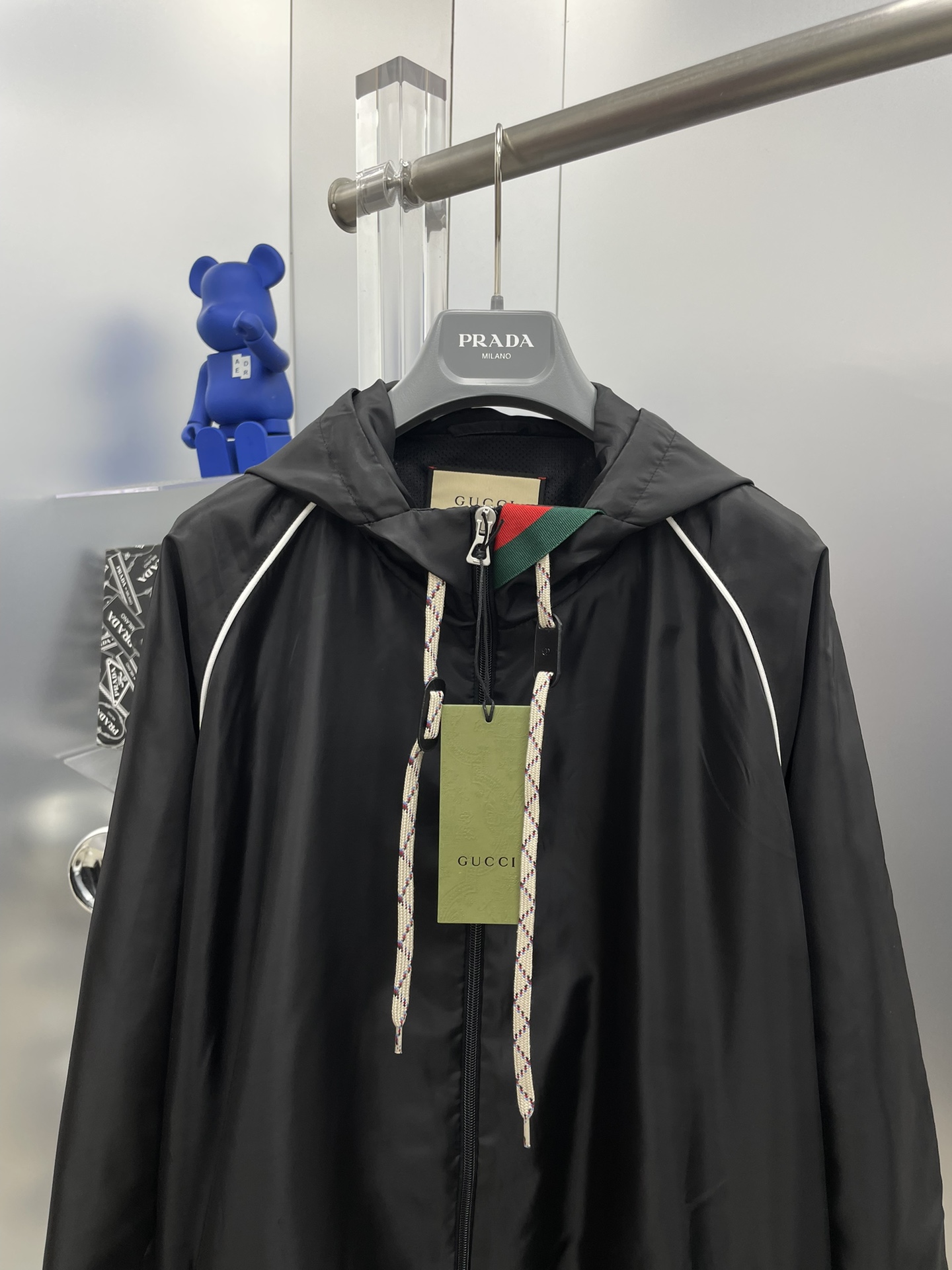 Gucci Men's Hooded Jacket - Spring 2025 Collection - Fashionable and Versatile 4 i1711712753 7534 0