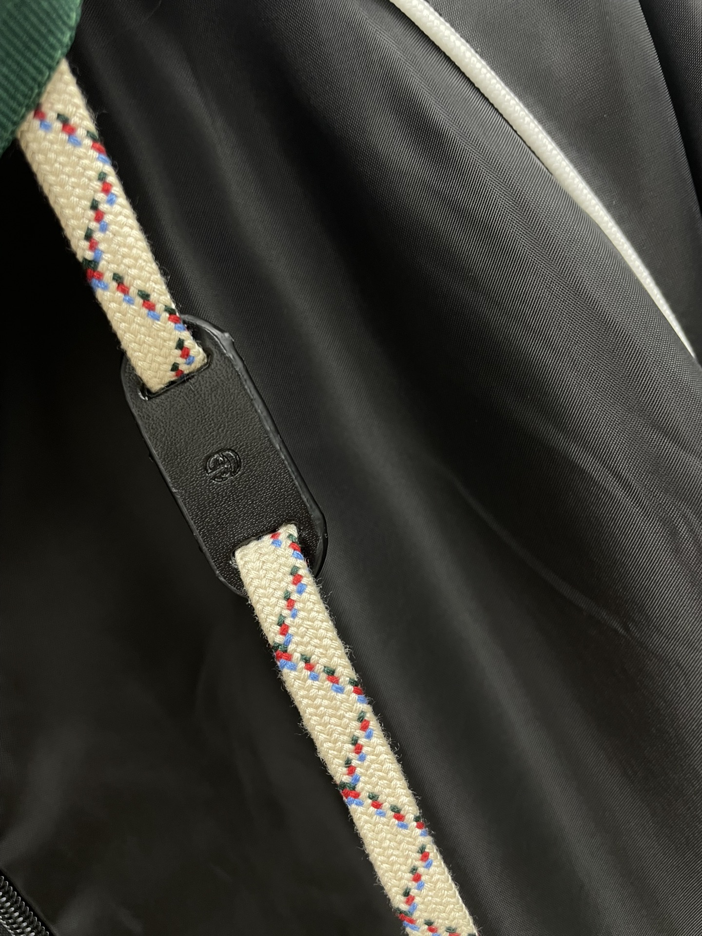 Gucci Men's Hooded Jacket - Spring 2025 Collection - Fashionable and Versatile 7 i1711712753 7877 0