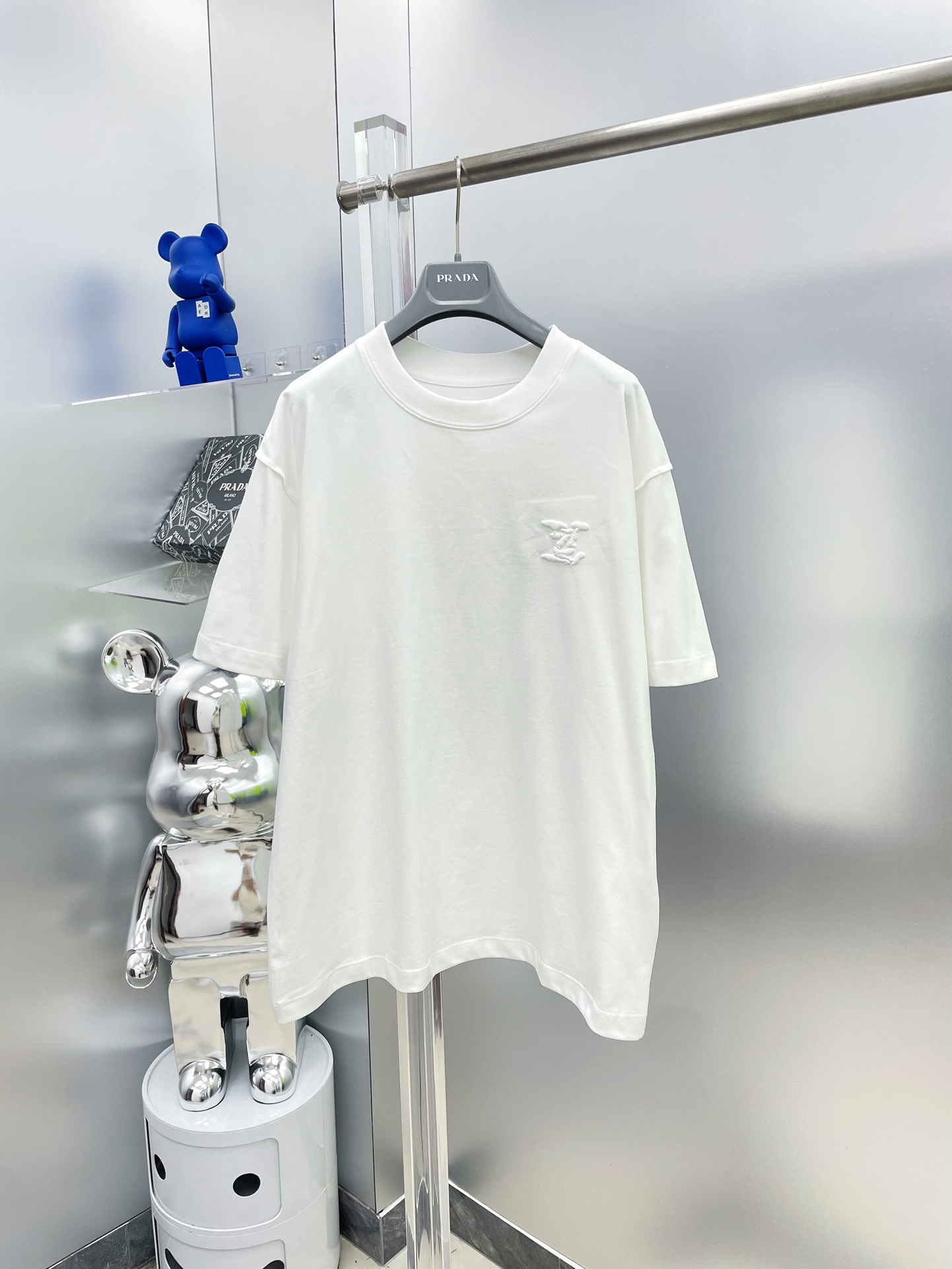 What 1:1 replica
 Louis Vuitton Clothing T-Shirt Embroidery Spring Collection Fashion Short Sleeve