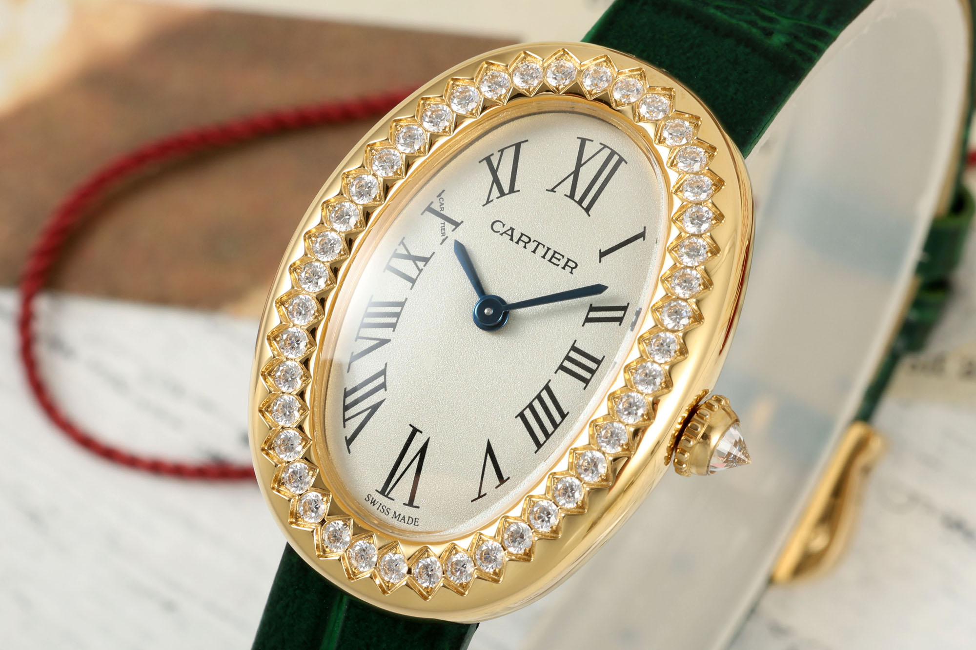 Title: Cartier AF Wristwatch Series: Perfect Recapitulation of Bagnoire Collection Summary: AF wristwatch series beautifully captures Cartier’s classic Bagnoire collection with modern elegance and - 图片 2