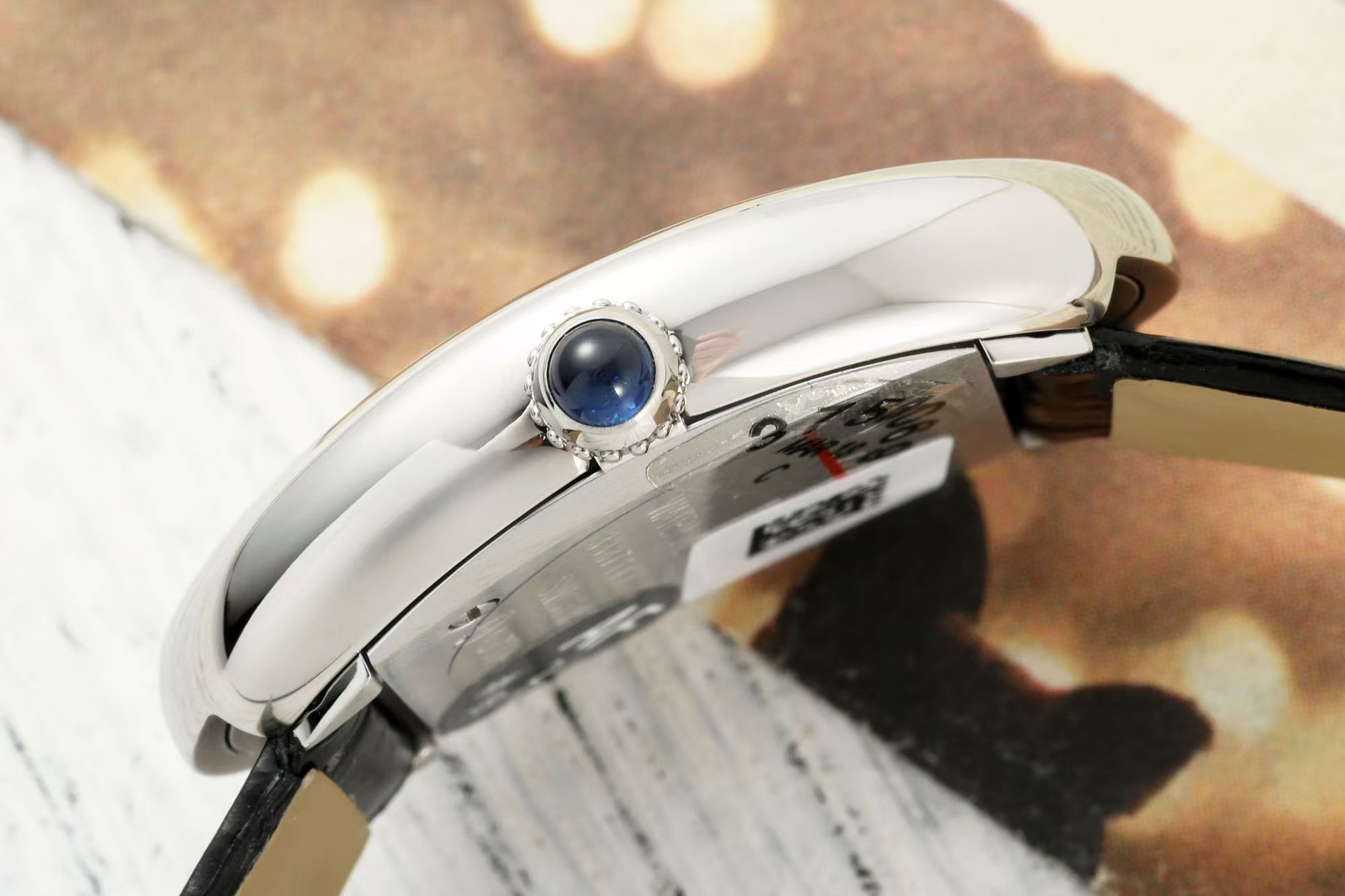 “Cartier Bagnoire Wristwatch Series: 100-Year Process, Classic Style, and Modern Elegance” - 图片 7