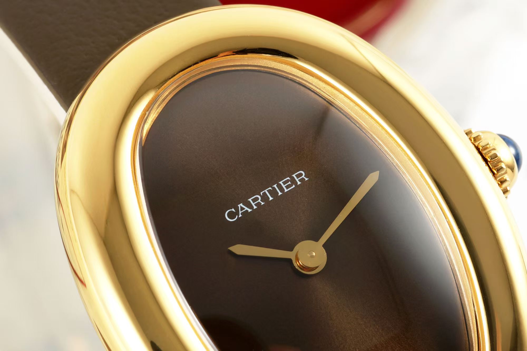 Title: Cartier Bagnoire Wristwatch Series: 100-Year Process Recaptured in AF Model Summary: AF model encapsulates Cartier’s classic Bagnoire series with modern touches, - 图片 3