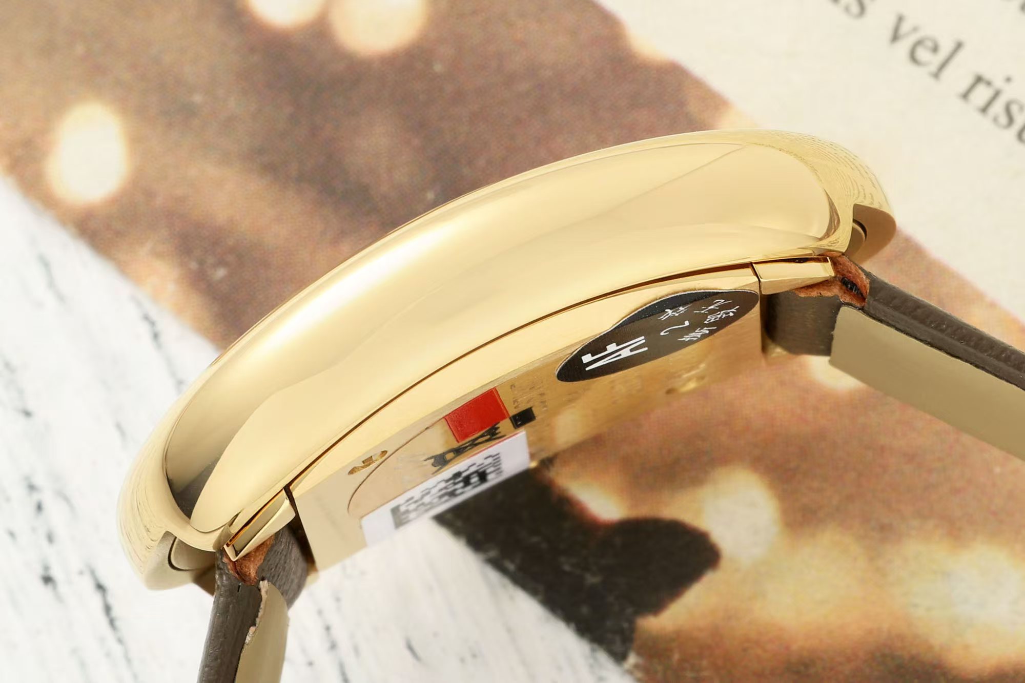 Title: Cartier Bagnoire Wristwatch Series: 100-Year Process Recaptured in AF Model Summary: AF model encapsulates Cartier’s classic Bagnoire series with modern touches, - 图片 6