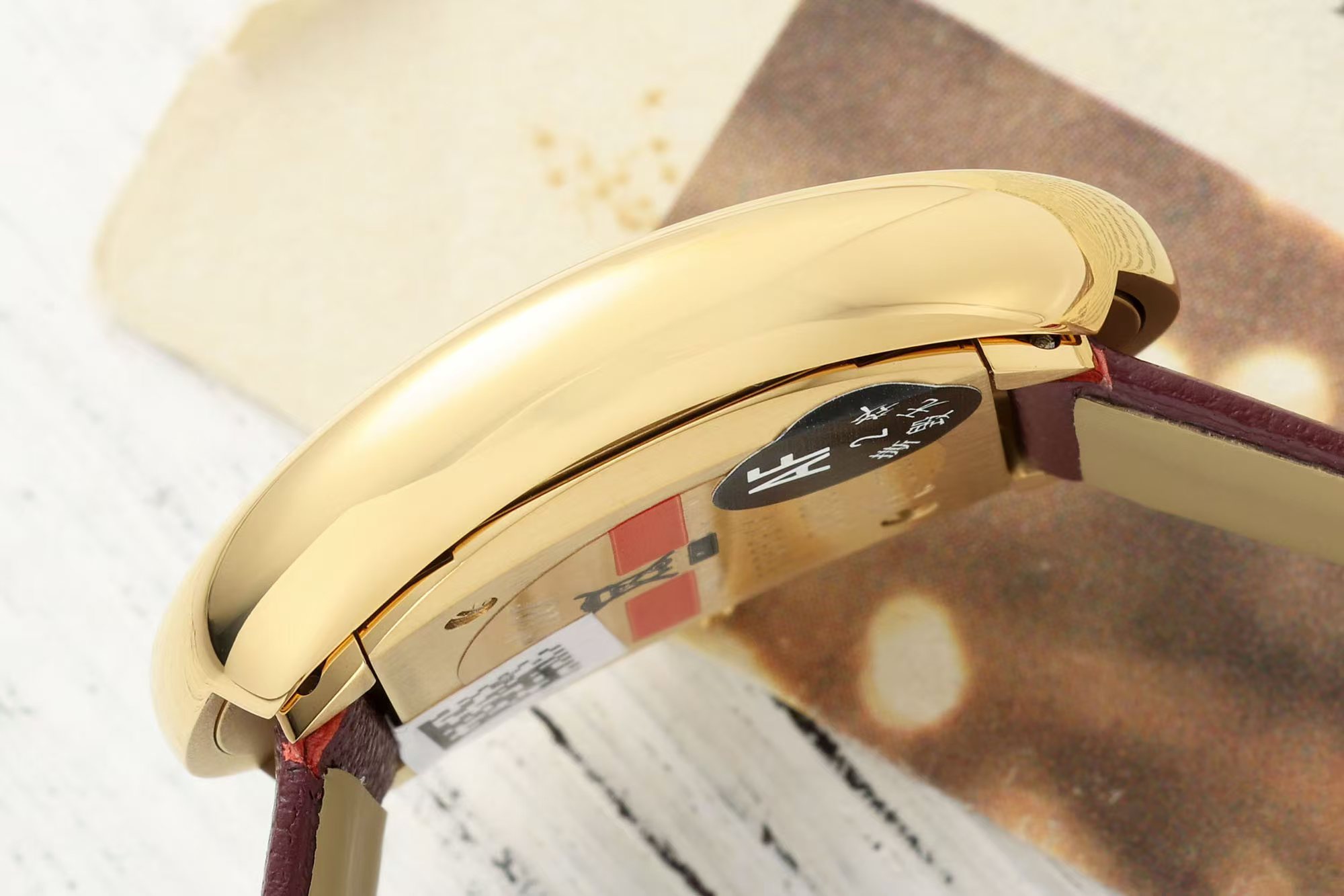 “Cartier Bagnoire Wristwatch Series: 100-Year Process, Perfect Recapitulation, Classic Design, Elegant Beauty” - 图片 6