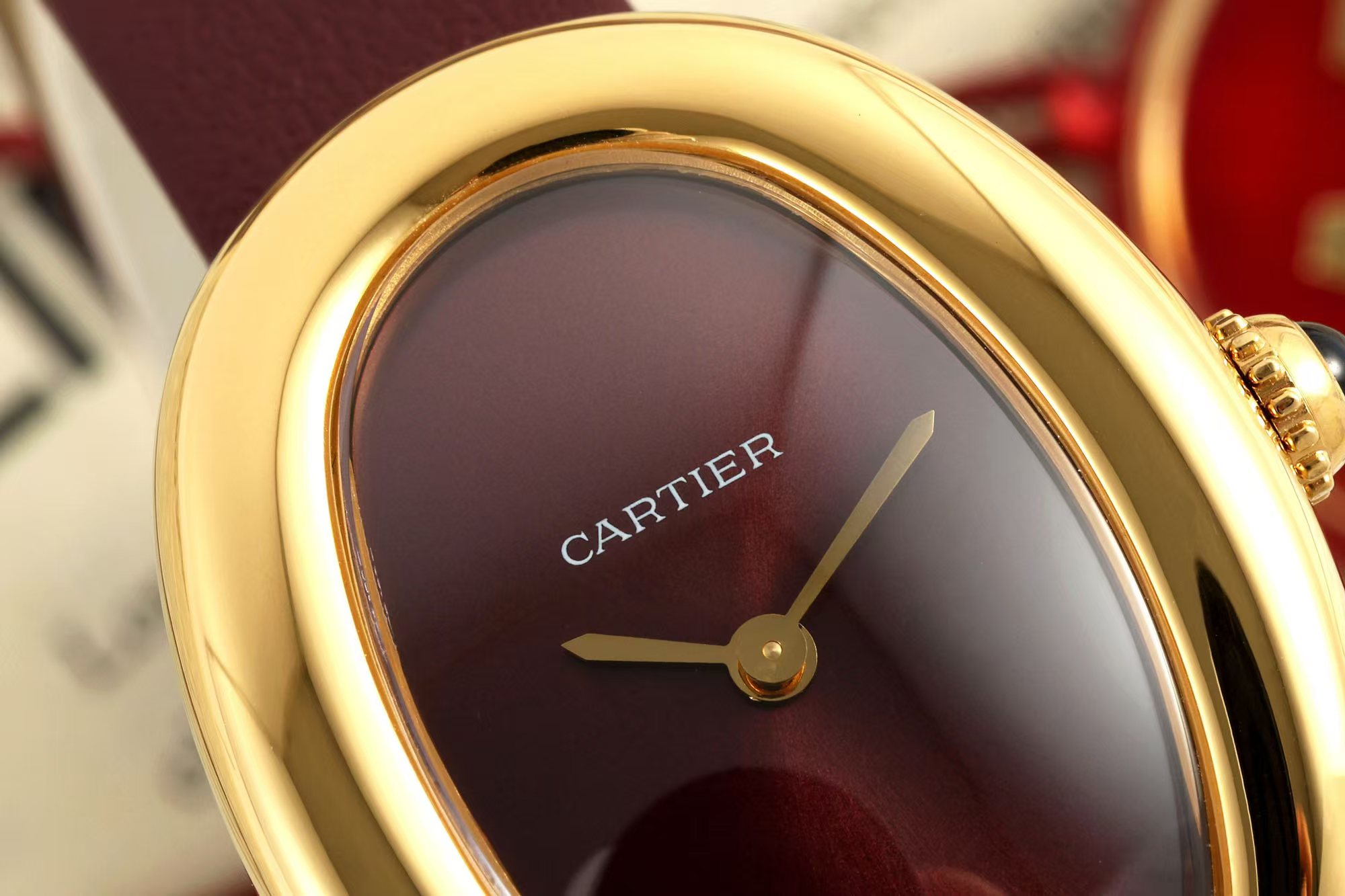 “Cartier Bagnoire Wristwatch Series: 100-Year Process, Perfect Recapitulation, Classic Design, Elegant Beauty” - 图片 3