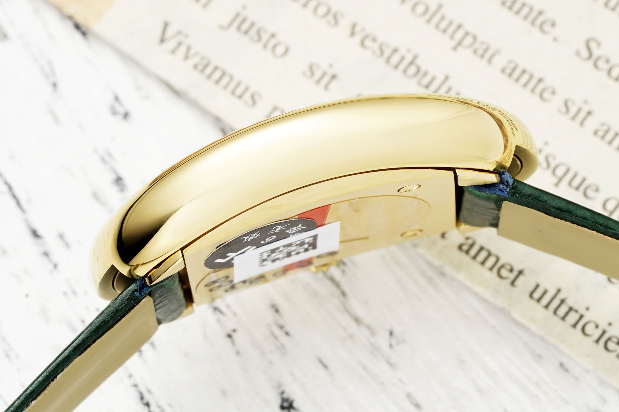 Title: Cartier Bagnoire Wristwatch Series: Timeless Elegance in Modern Design Summary: AF’s 100-year process beautifully captures the essence of the classic Cartier Bagno - 图片 7