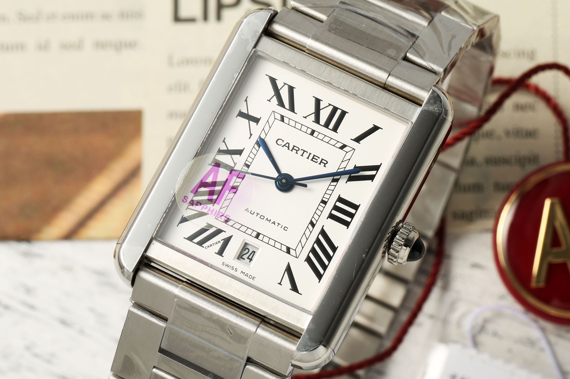 NO:714910,Tank large size 31*40.8mm mechanical series,19860909坦克大号31*40.8mm机械系列,,Watch