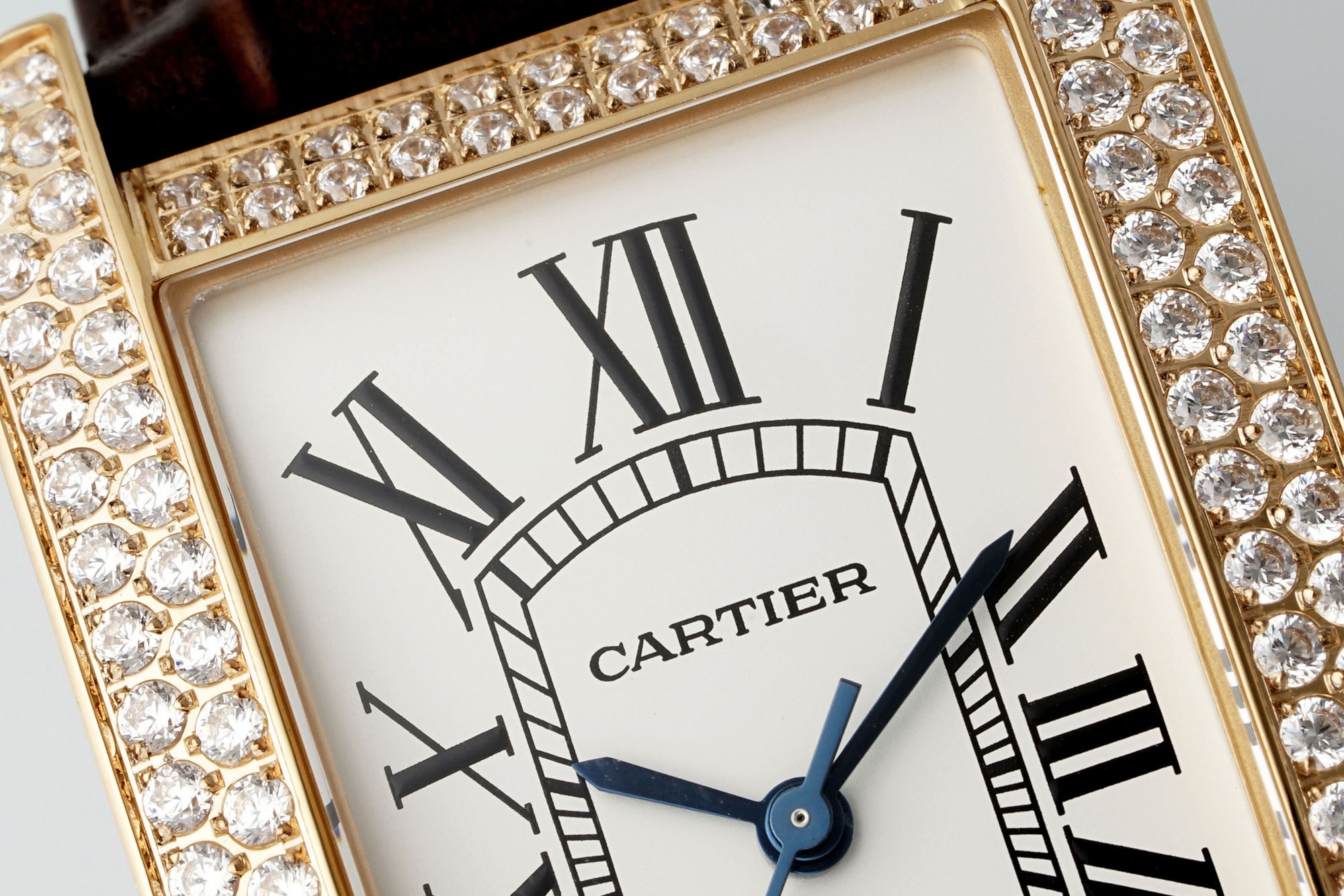Cartier Tank Large Automatic Watch in 18K Rose Gold with Diamond Bezel 4 i1744458422644 976 0 4