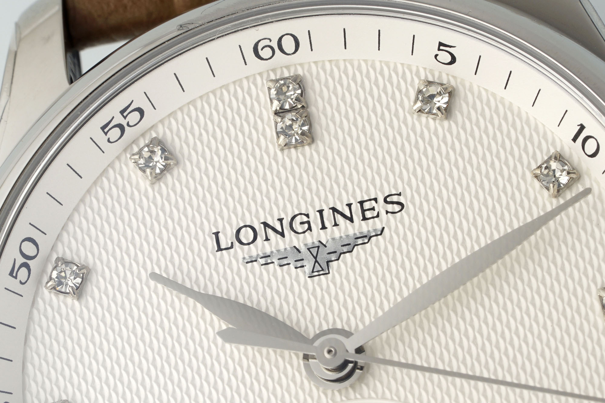 Elegant 34mm AF Pioneer’s Monthly Table for Women: Luxury Design, High Performance, and Color Variety - 图片 4