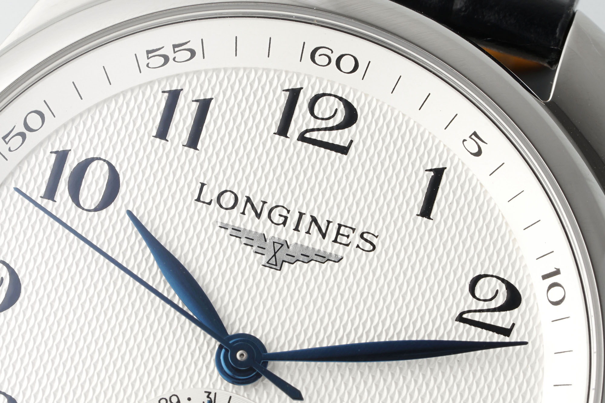 “AF Pioneers 40MM Moon Pine & Springstone Watch: Elegant, Noble, and Perfect for Asian Men” - 图片 4