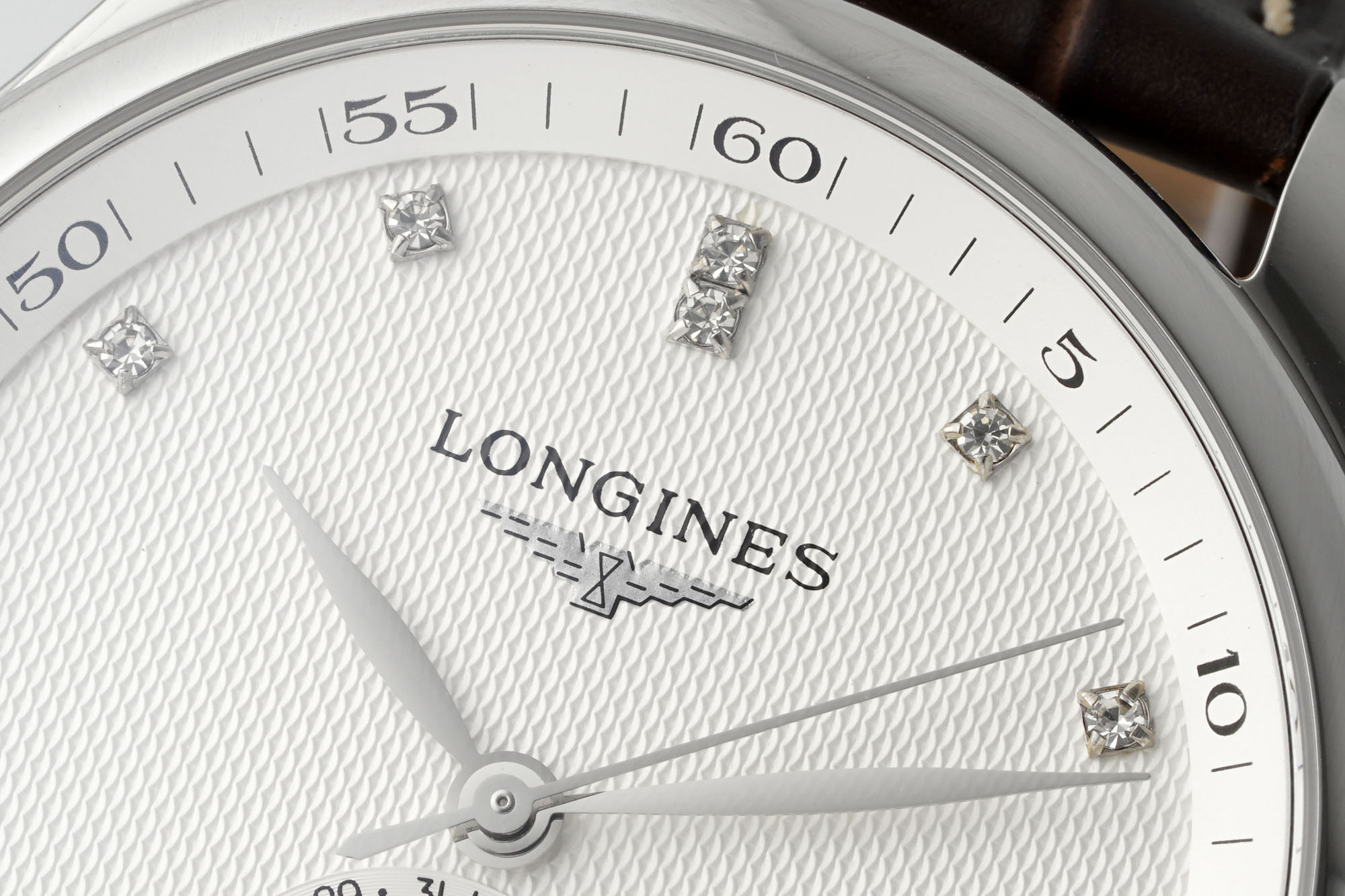 “AF Pioneers 40MM Moon Pine & Springstone Watch: Elegant Craftsmanship for Asian Men” - 图片 4