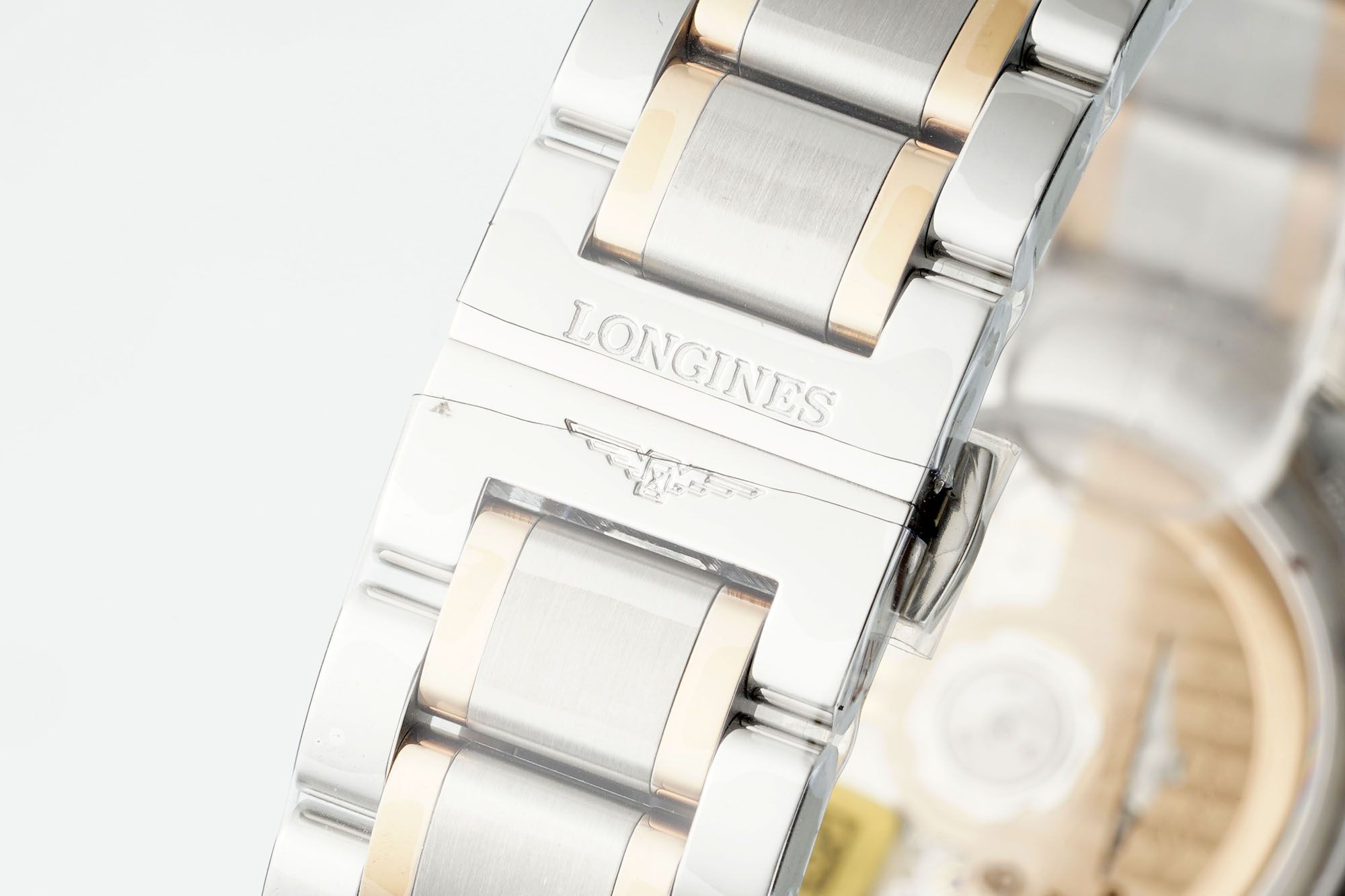 “AF Pioneers 40MM Moon Pine and Springstone Watch: Elegant Craftsmanship for Asian Men” - 图片 8