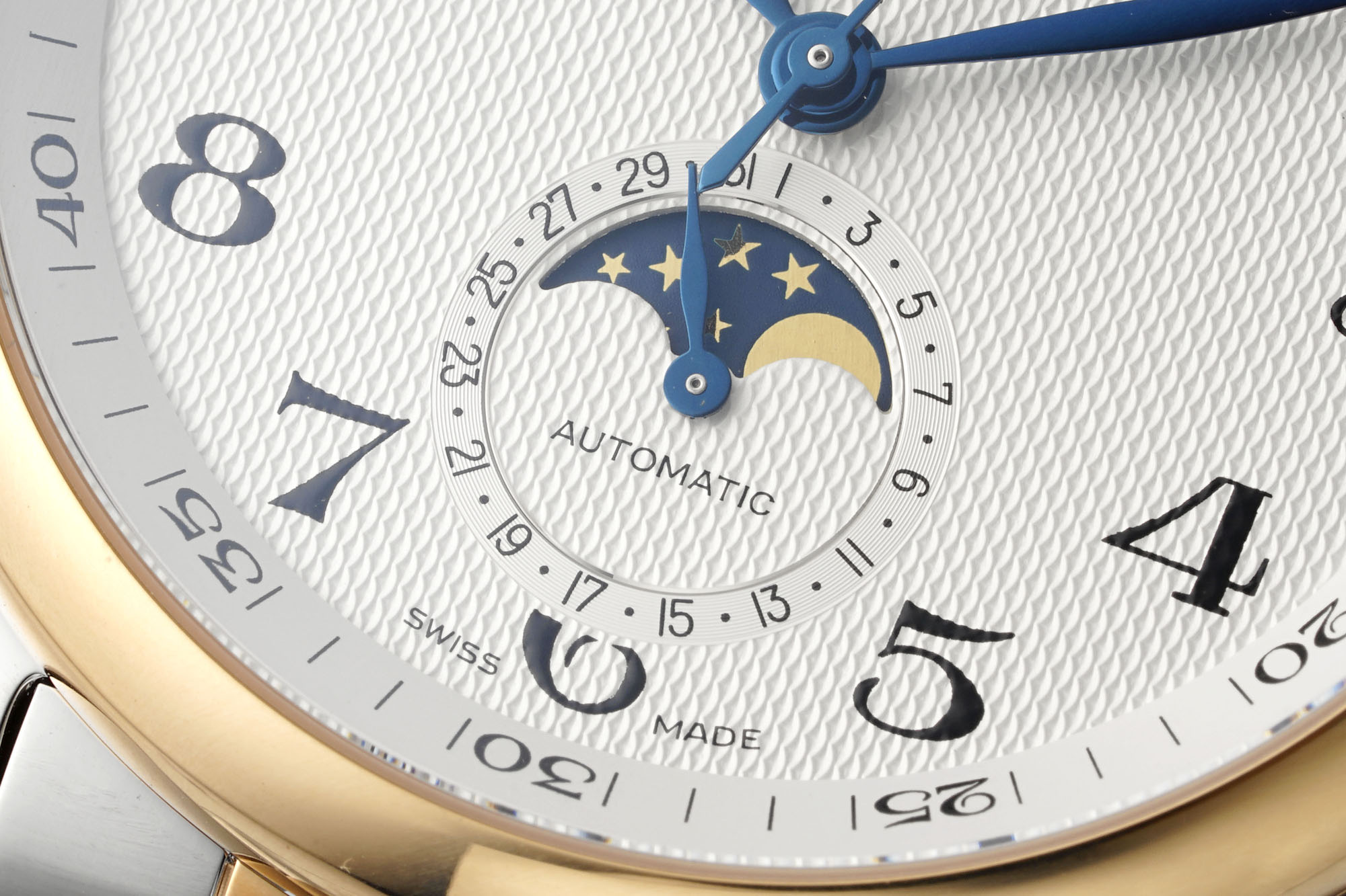 “AF Pioneers 40MM Moon Pine and Springstone Watch: Elegant Craftsmanship for Asian Men” - 图片 4
