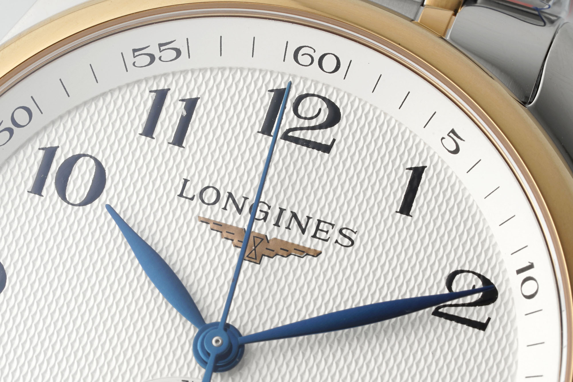 “AF Pioneers 40MM Moon Pine and Springstone Watch: Elegant Craftsmanship for Asian Men” - 图片 3