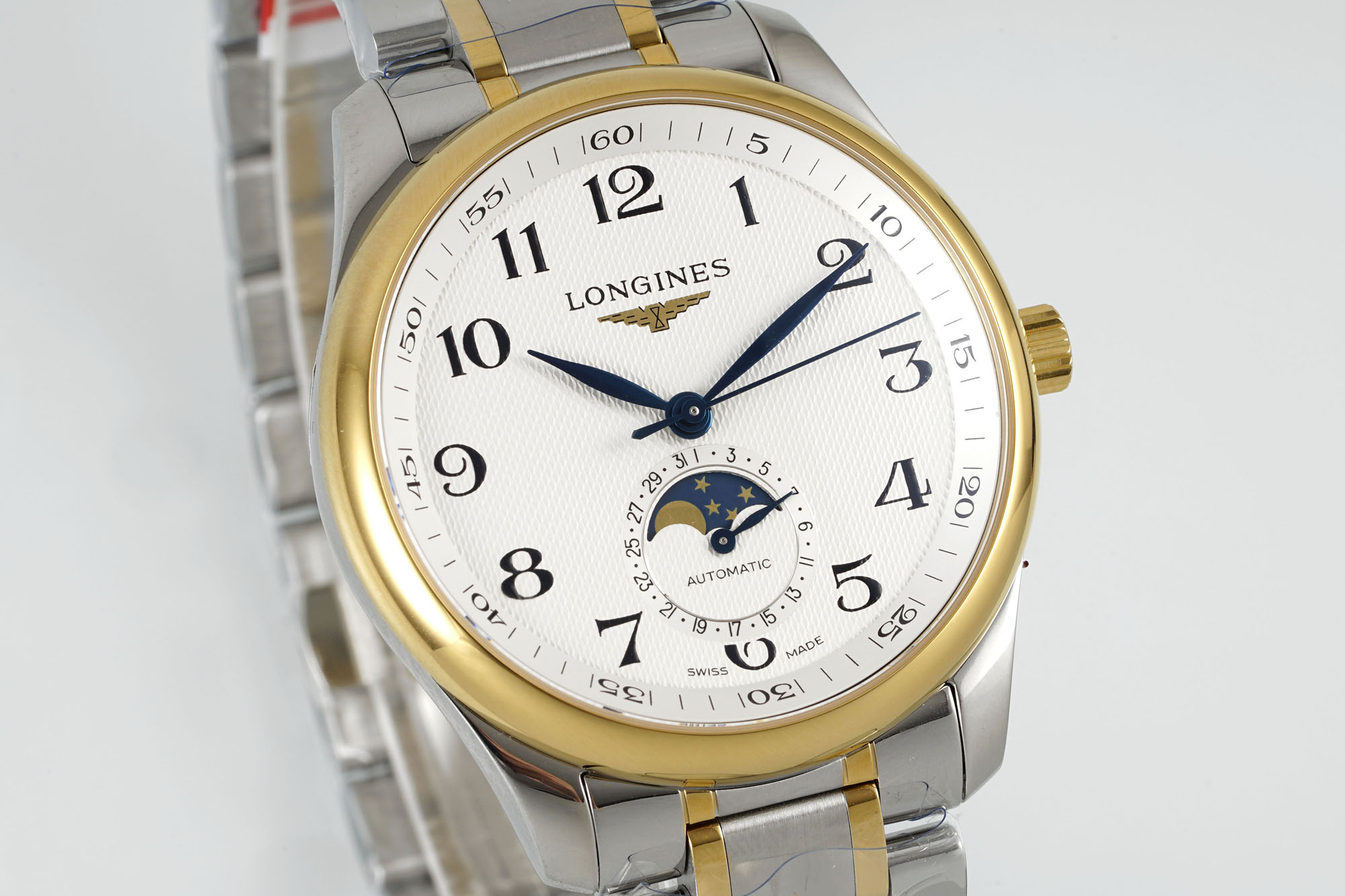 “AF Pioneers 40MM Moon Pine & Springstone Watch: Elegant Craftsmanship for Asian Men” - 图片 2