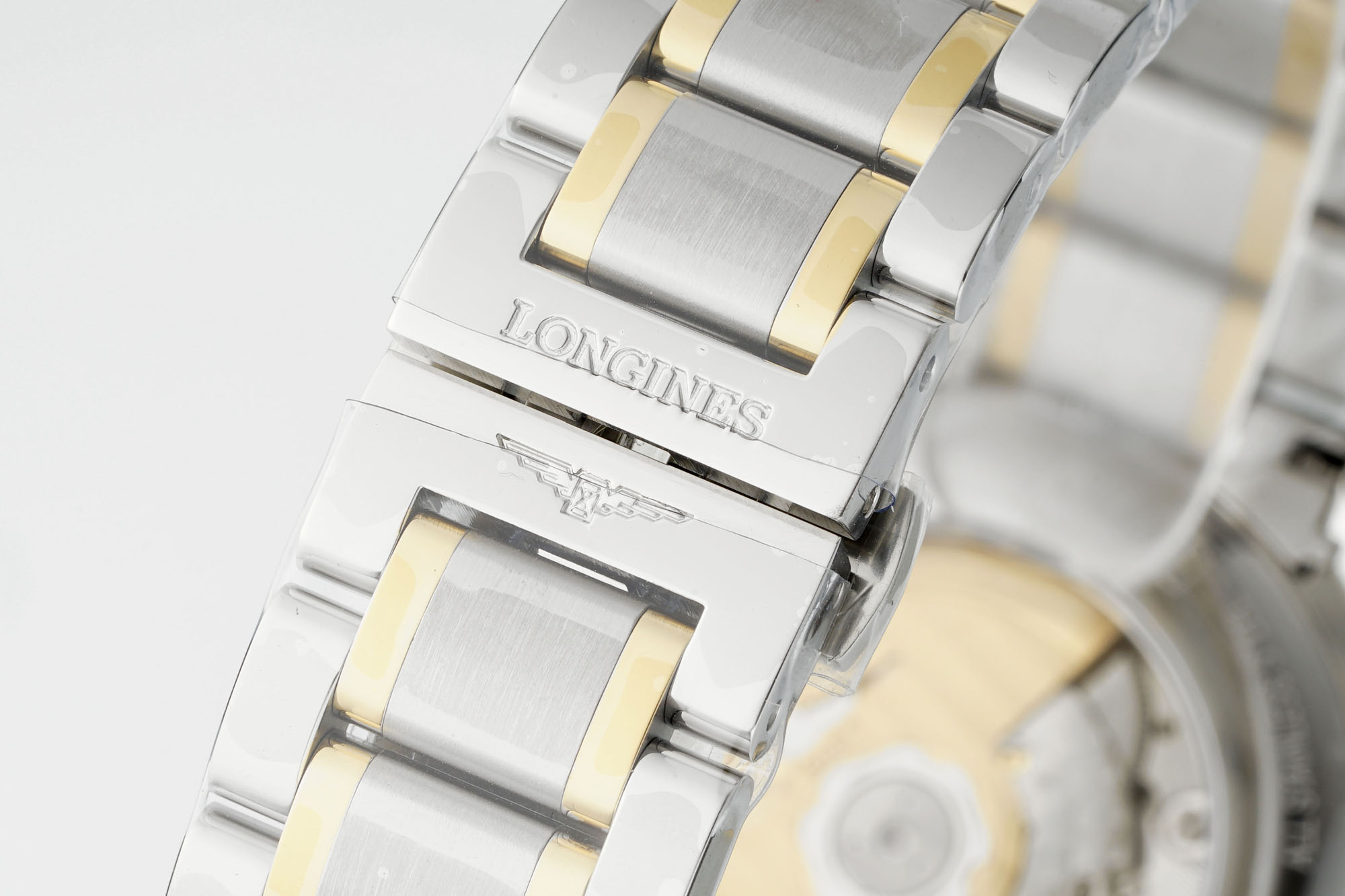 “AF Pioneers Moon Pine and Springstone 40MM: Elegant Craftsmanship for Asian Men” - 图片 8