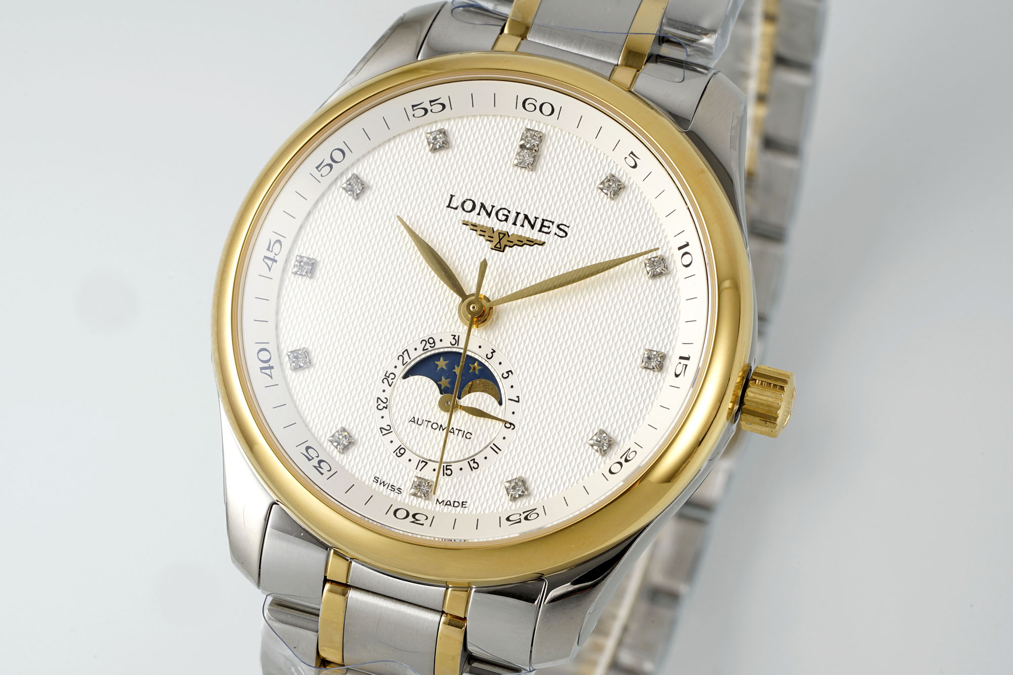 “AF Pioneers Moon Pine and Springstone 40MM: Elegant Craftsmanship for Asian Men”