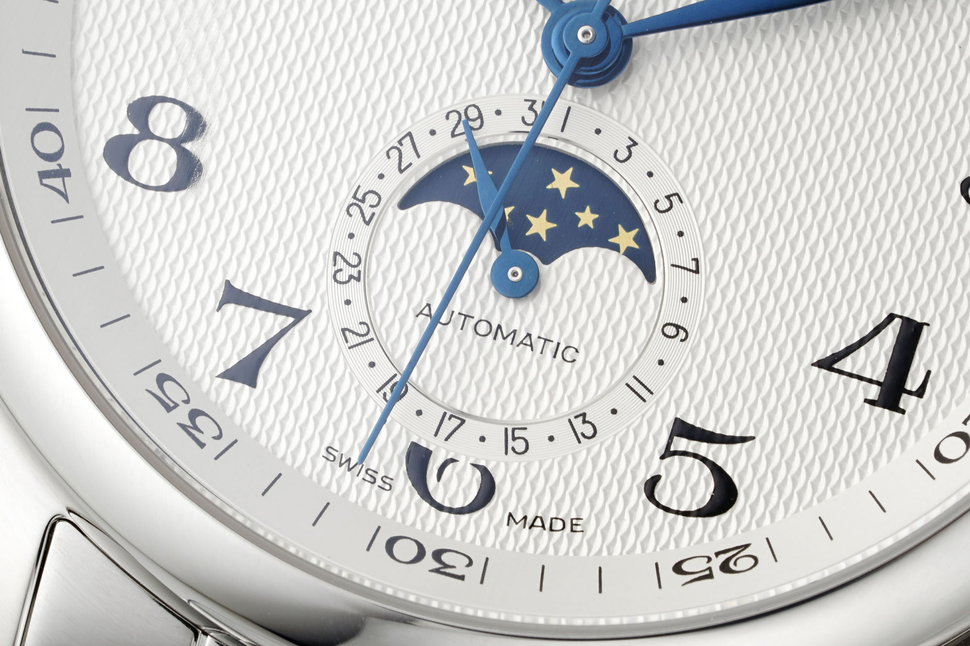 “A.F. Pioneers 40MM Moon Pine and Springstone Watch: Elegant Craftsmanship for Asian Men” - 图片 4