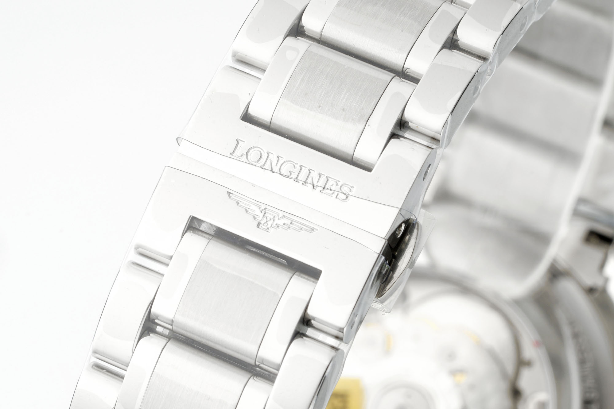 “A.F. Pioneers 40MM Moon Pine and Springstone Watch: Elegant Craftsmanship for Asian Men” - 图片 8