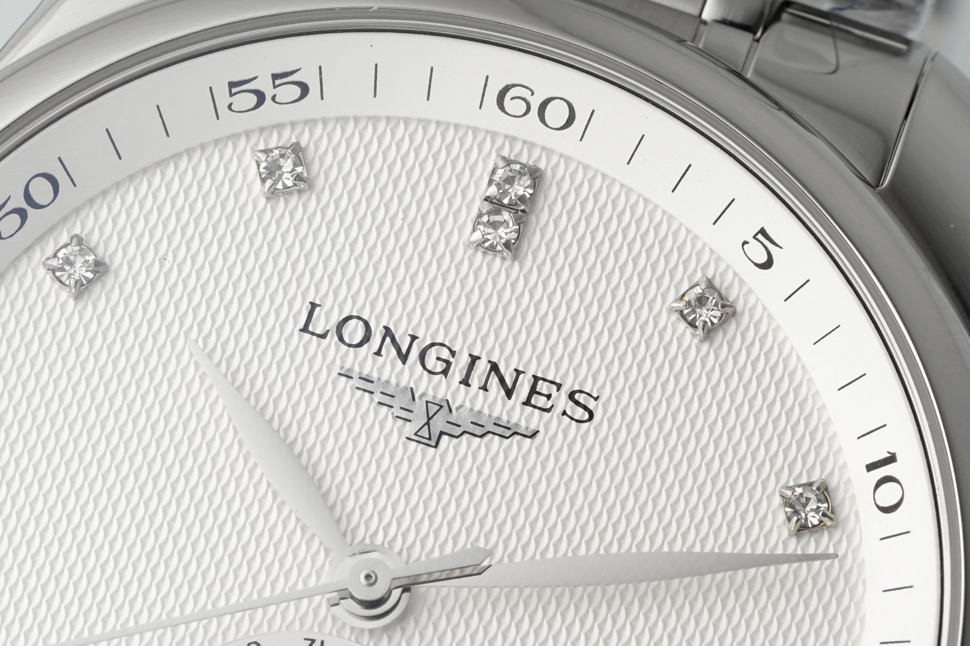 “AF Pioneers 40MM Moon Pine and Springstone Watch: Elegant Craftsmanship for Asian Men” - 图片 3