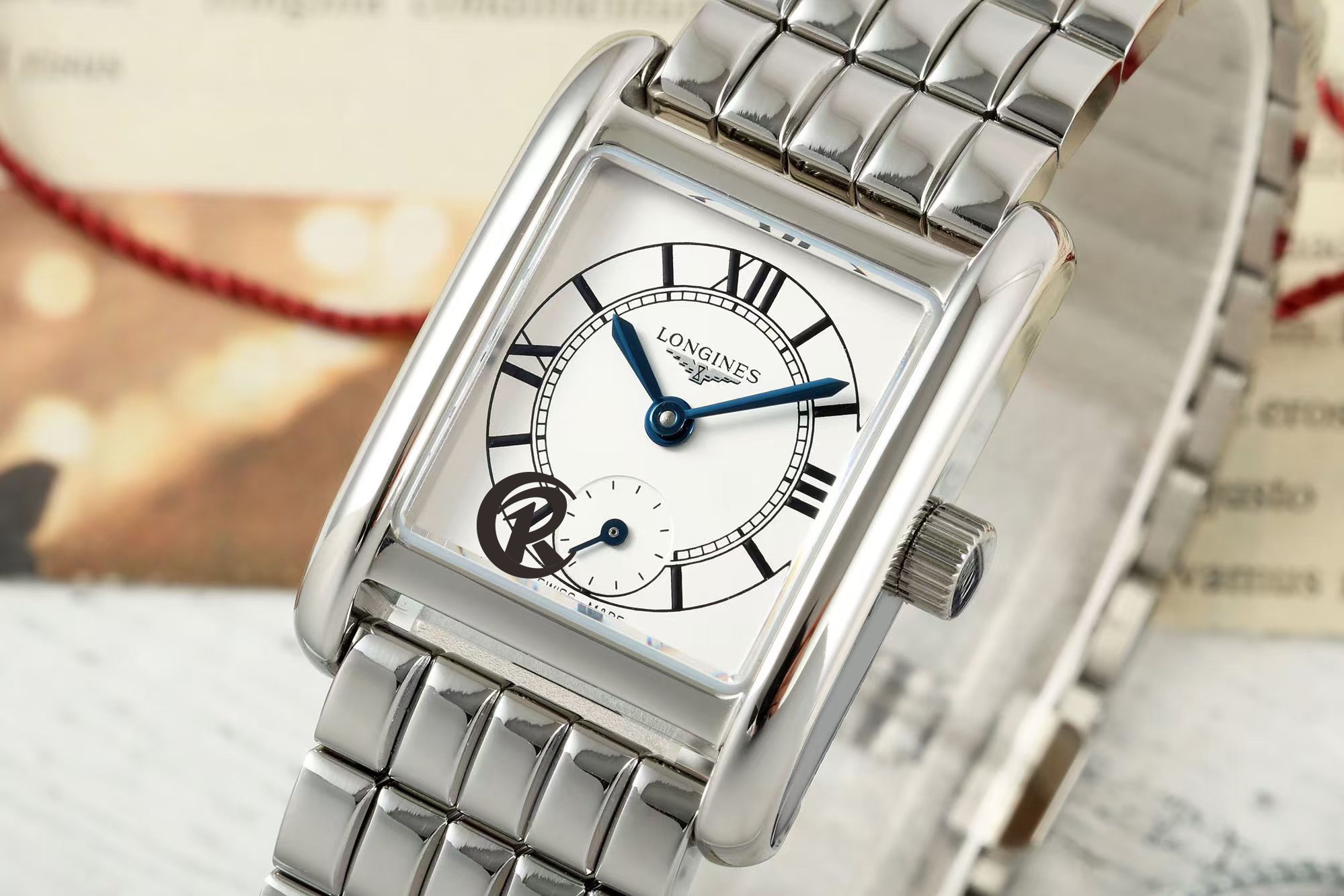 NO:860066,Mini Datro Wiener 21*29mm provides original movement and Swiss movement. There are two movements for you to choose from.19860909迷你黛绰维纳21*29mm 提供原装机芯,瑞士机芯 两种机芯供君选择,,Watch