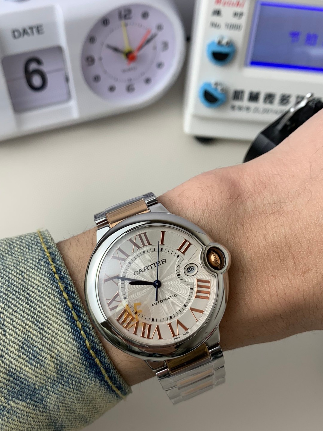 Unknown ⌚ 部分款式 来袭‼ ⌚ 价别错过～名额有限‼ 只降价格不降品质‼ 买就送豪华 五件套包装 让你送人倍有面 夏天漏手腕的季节到了
