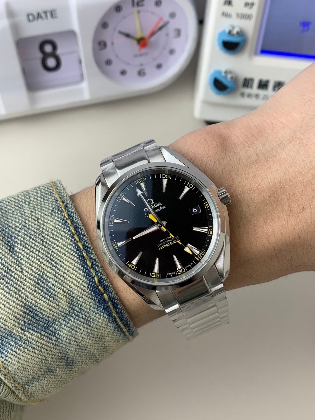 Unknown ⌚ 部分款式 来袭‼ ⌚ 价别错过～名额有限‼ 只降价格不降品质‼ 买就送豪华 五件套包装 让你送人倍有面 夏天漏手腕的季节到了