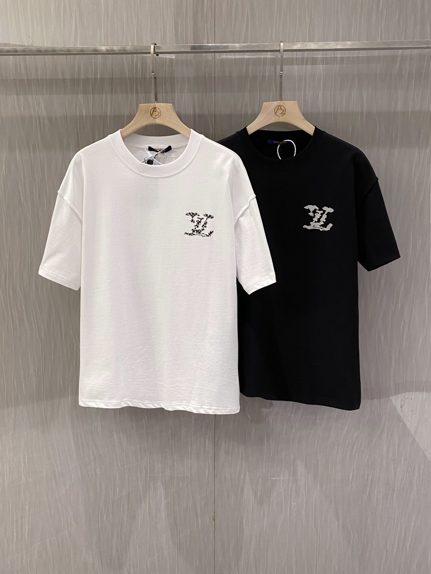 Louis Vuitton Clothing T-Shirt White Printing Combed Cotton Spring Collection Fashion Short Sleeve