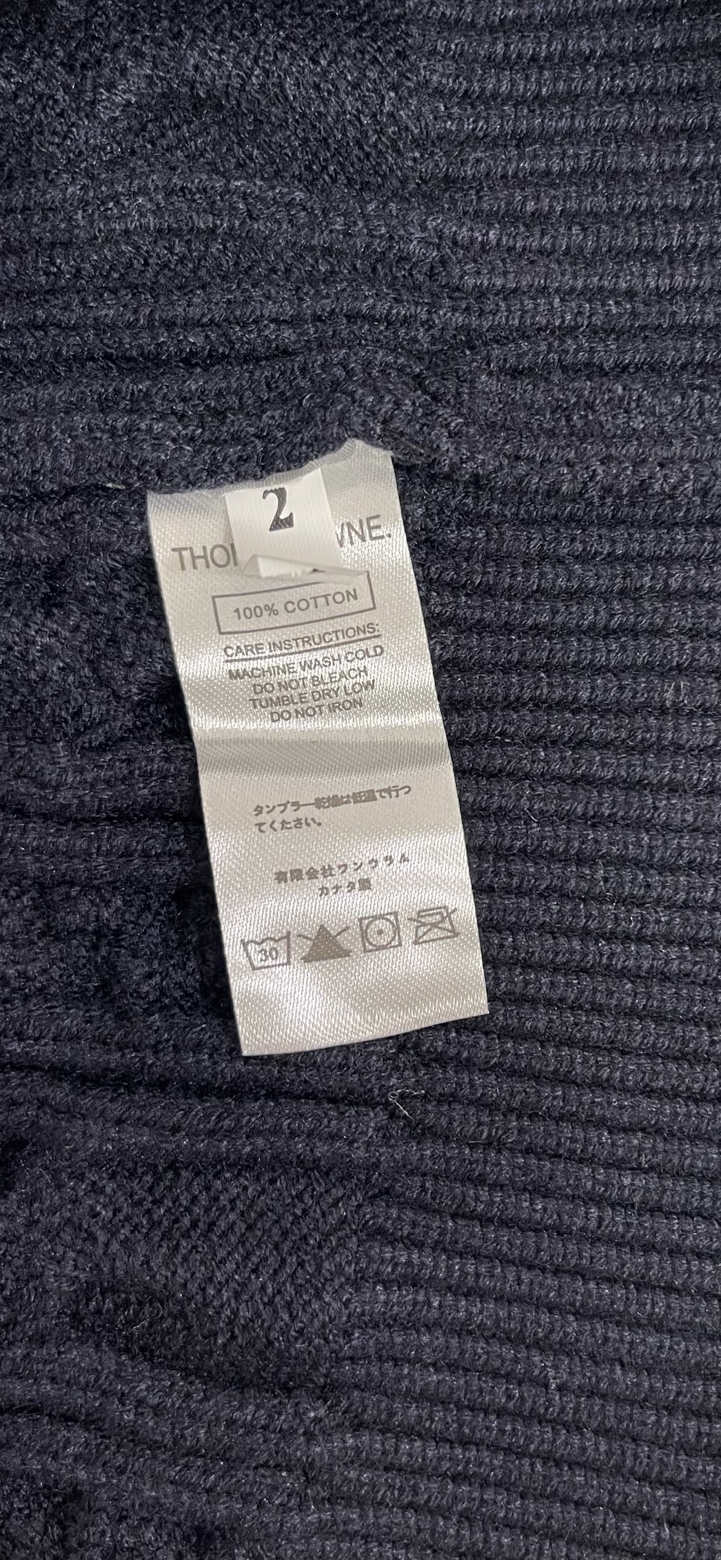 价格280 Thom Browne🇳🇱 TB新款Polo四杠粗针麻花针织衫，针路紧密 袖子四条杠针织而成