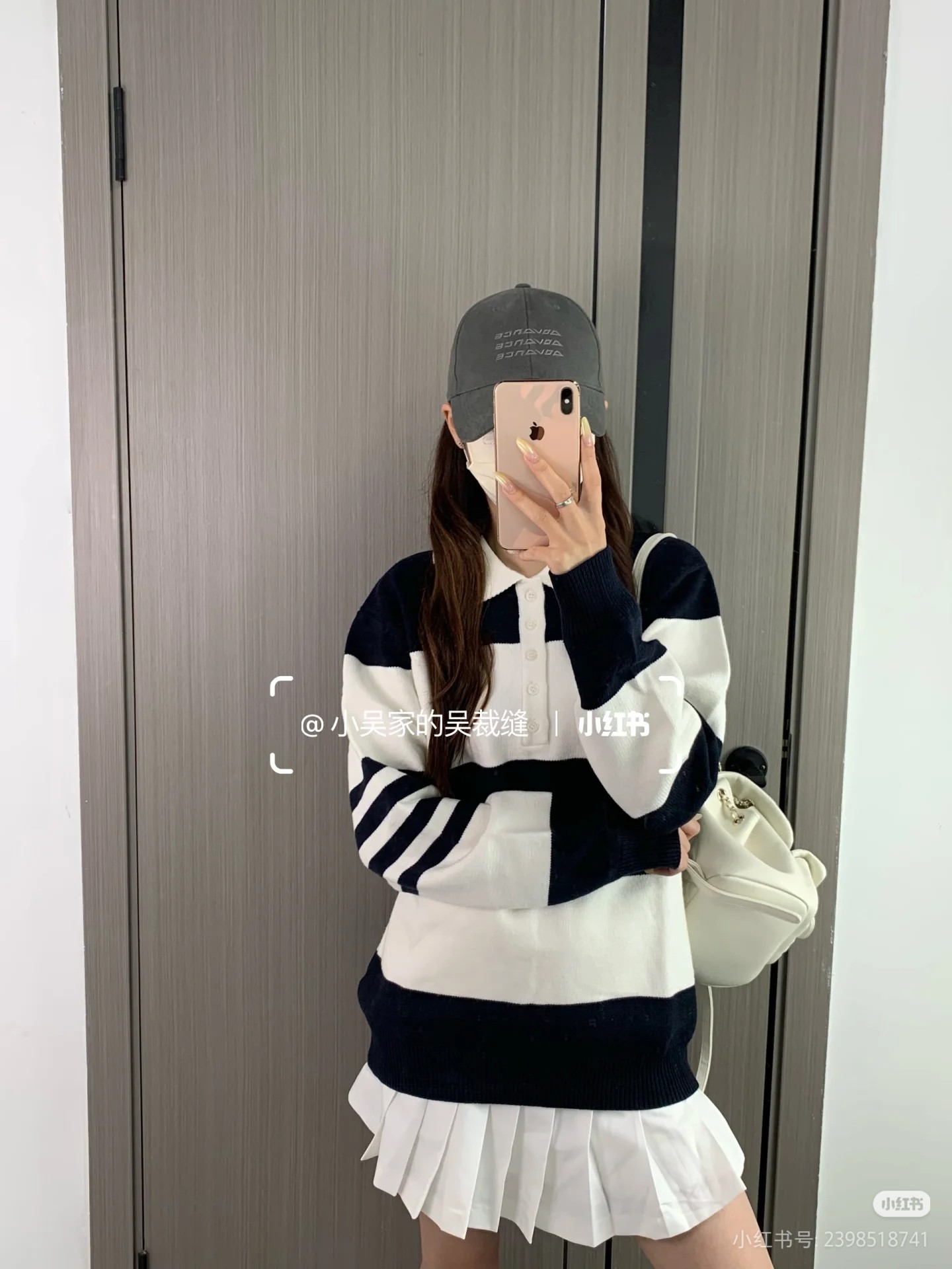 价格270 Thom Browne🇳🇱TB新款条纹针织POLO衫，经典款式，撞色设计，袖子四杠针织点缀。