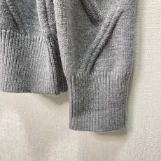 价格270 Thom Browne🇳🇱TB新款圆领菱形针织毛衣,经典四条纹袖口设计,菱形编织纹理立体有型 价格270 Thom Browne🇳🇱TB新款圆领菱形针织毛衣,经典四条纹袖口设计,菱形编织纹理立体有型